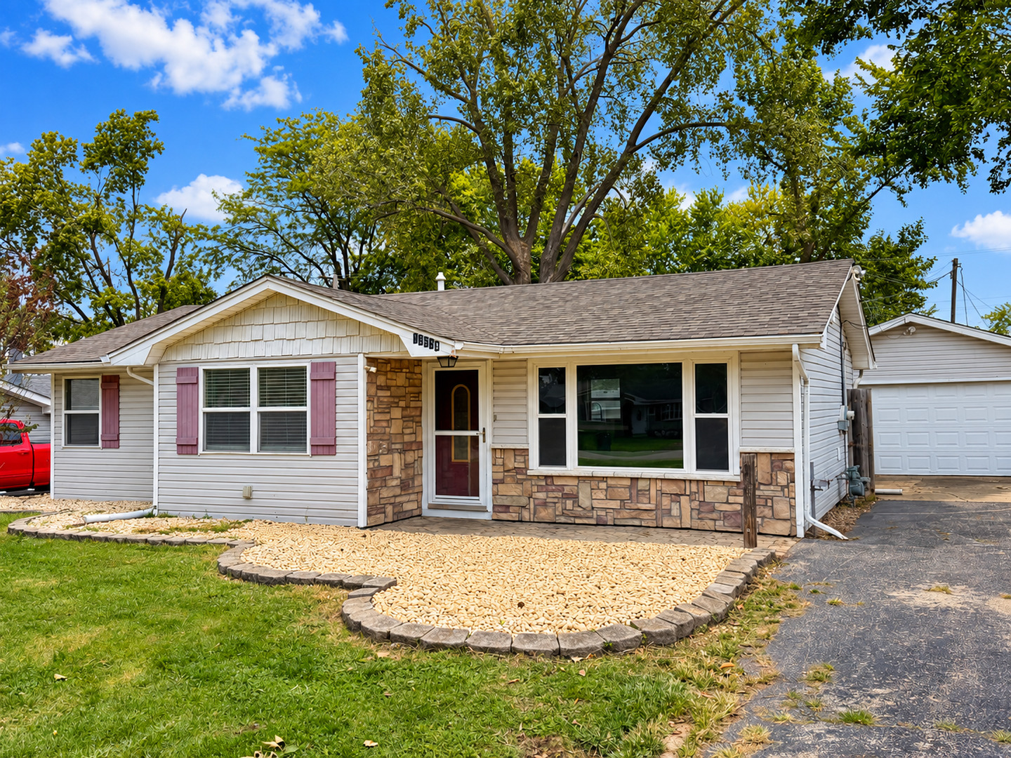 16664 W 146 Place Property Photo 1