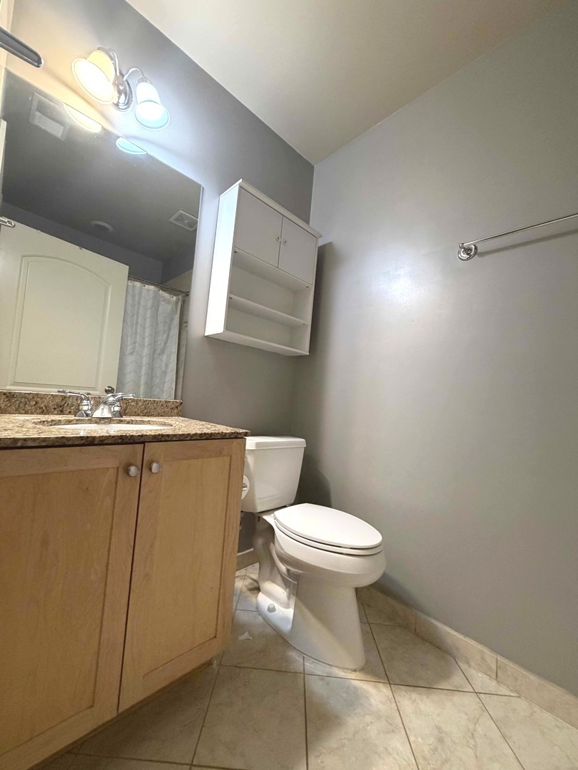 924 W Dakin Street 1 Property Photo 14