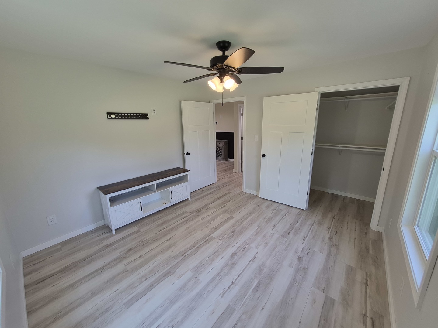 509 W Maple Street Property Photo 17
