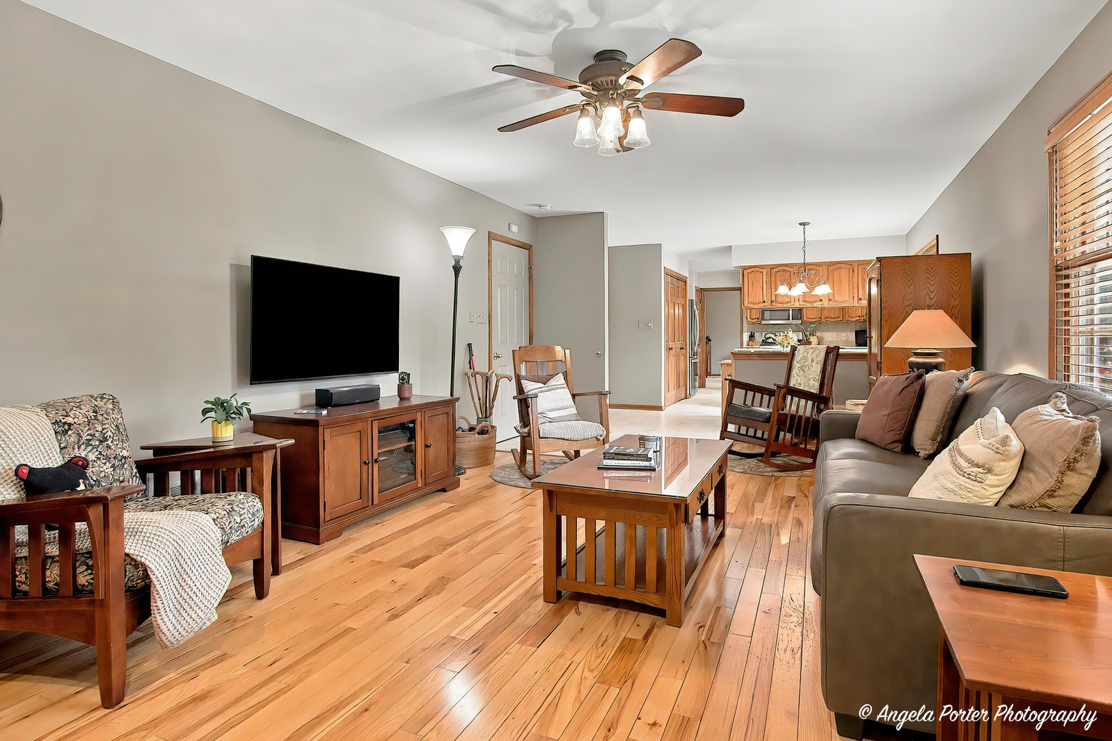 2312 N Long Lane Property Photo 19