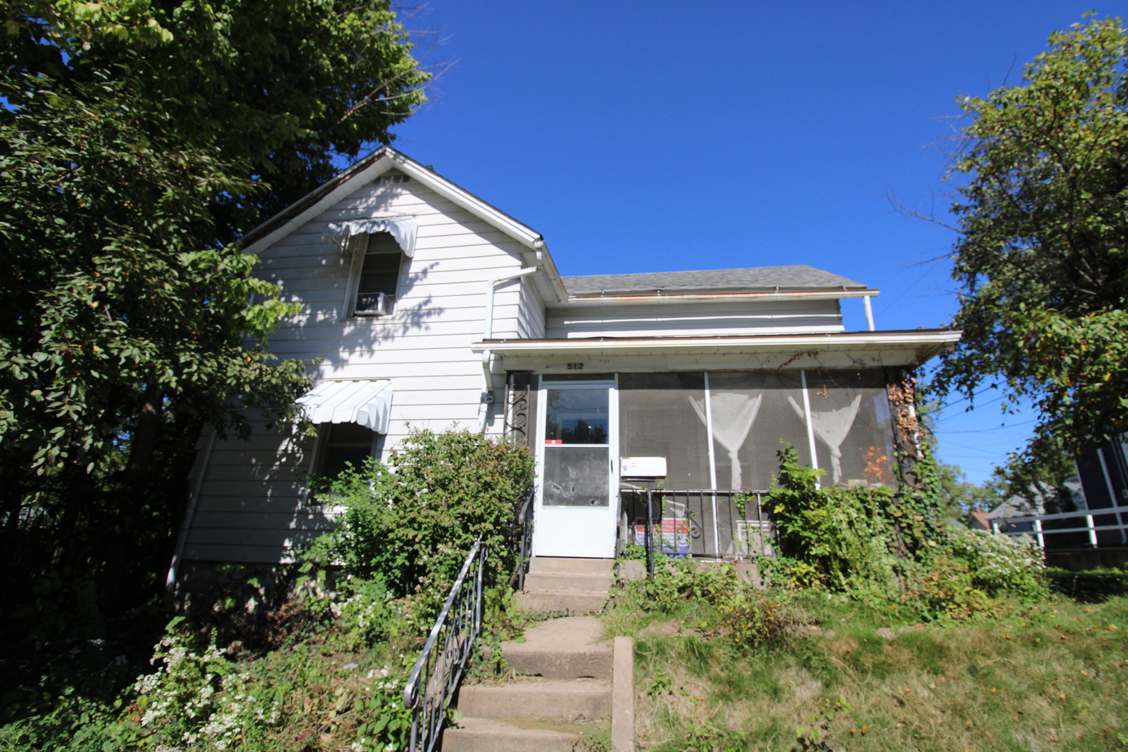512 E High Street Property Photo 1