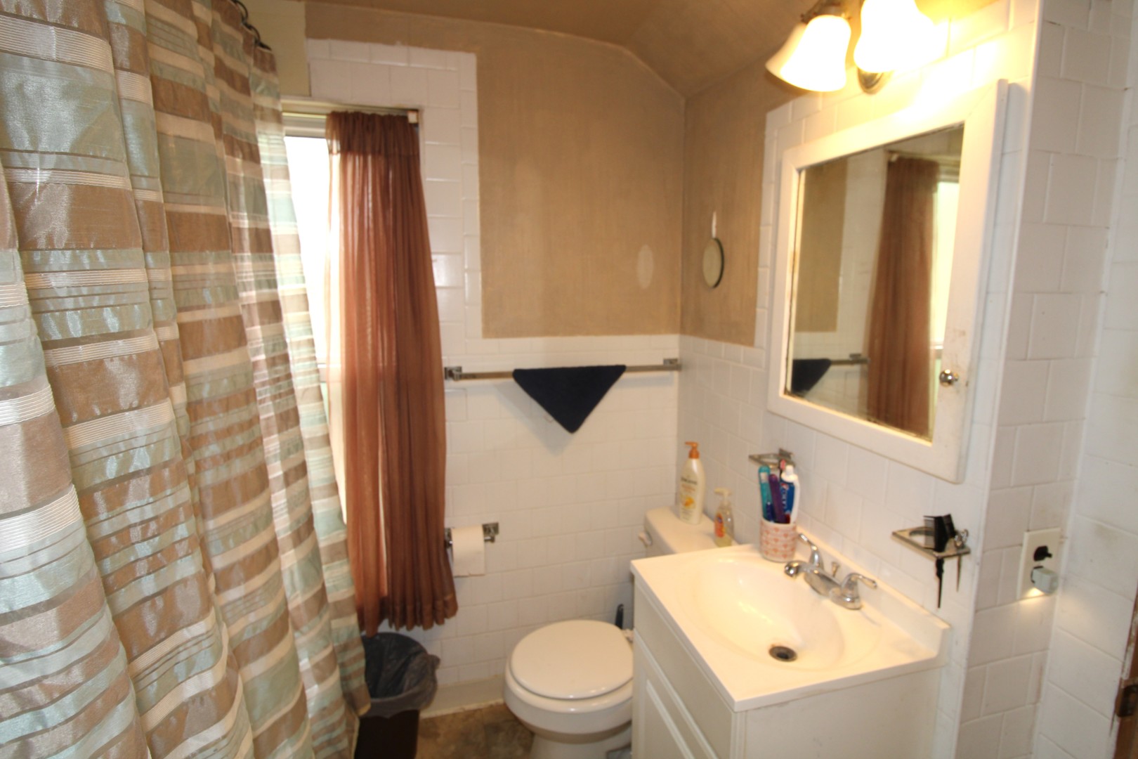 512 E High Street Property Photo 16