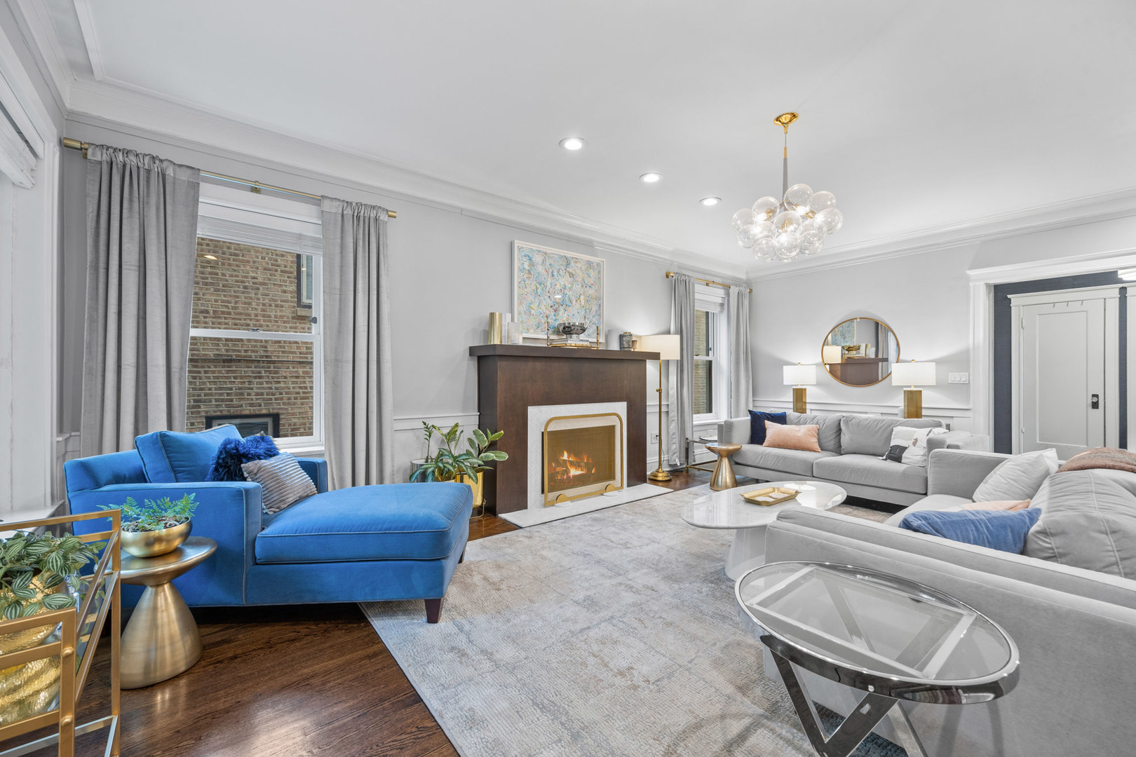 425 W Briar Place 1e Property Photo 4