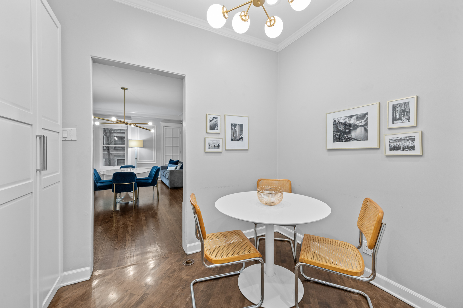 425 W Briar Place 1e Property Photo 7