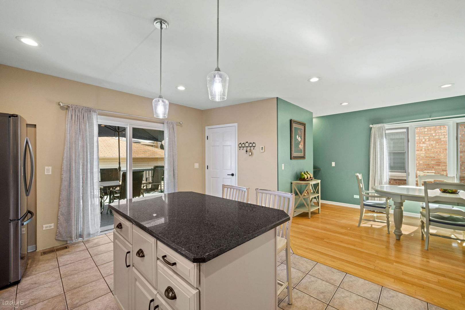 4529 N Sayre Avenue Property Photo 15