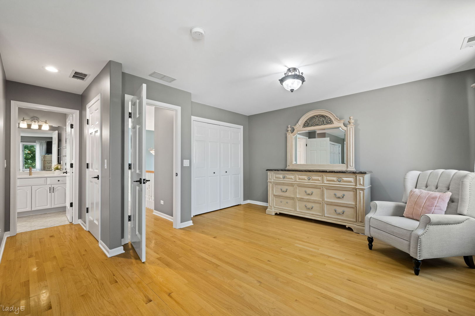 4529 N Sayre Avenue Property Photo 19