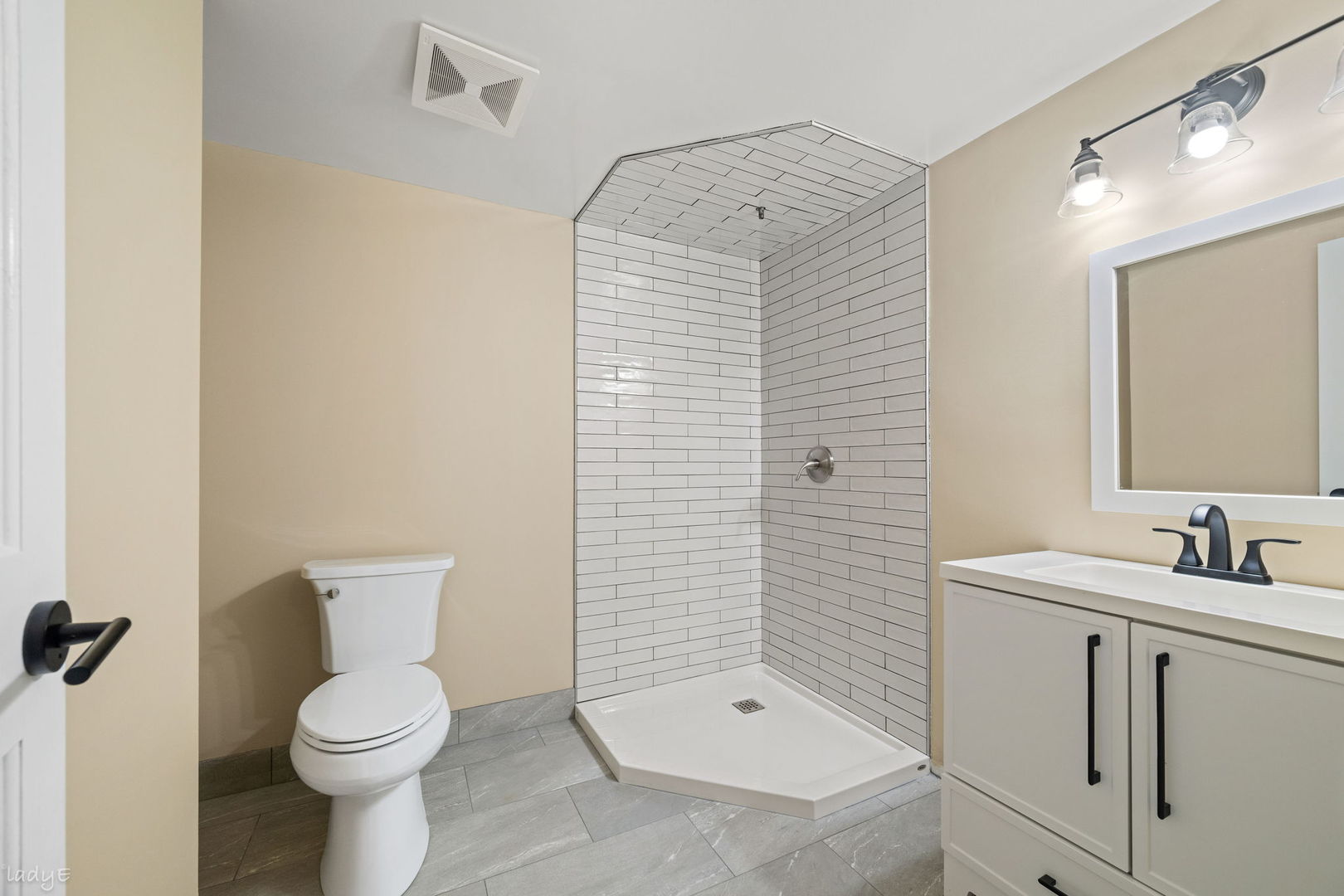 4529 N Sayre Avenue Property Photo 29