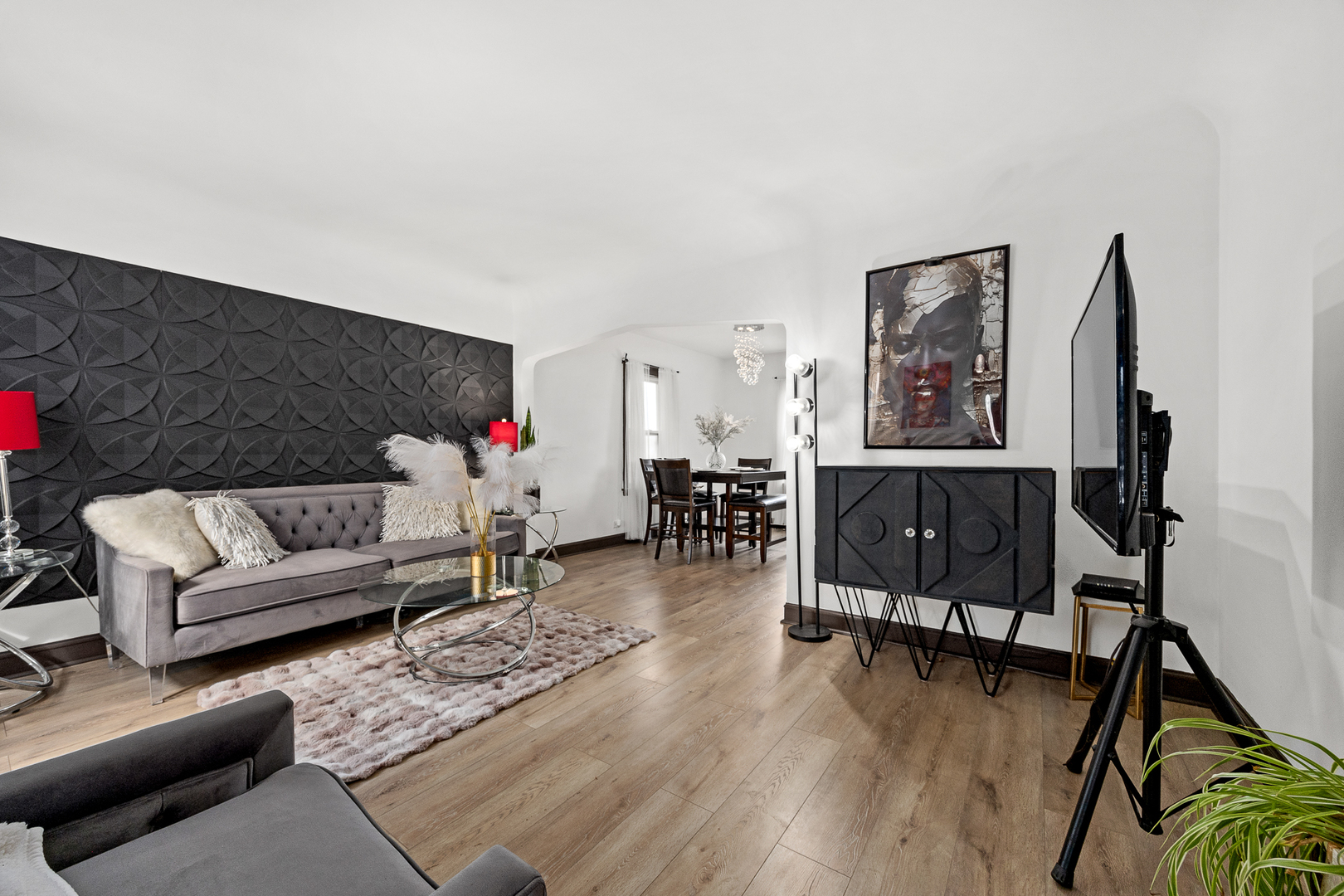3611 Home Avenue Property Photo 4