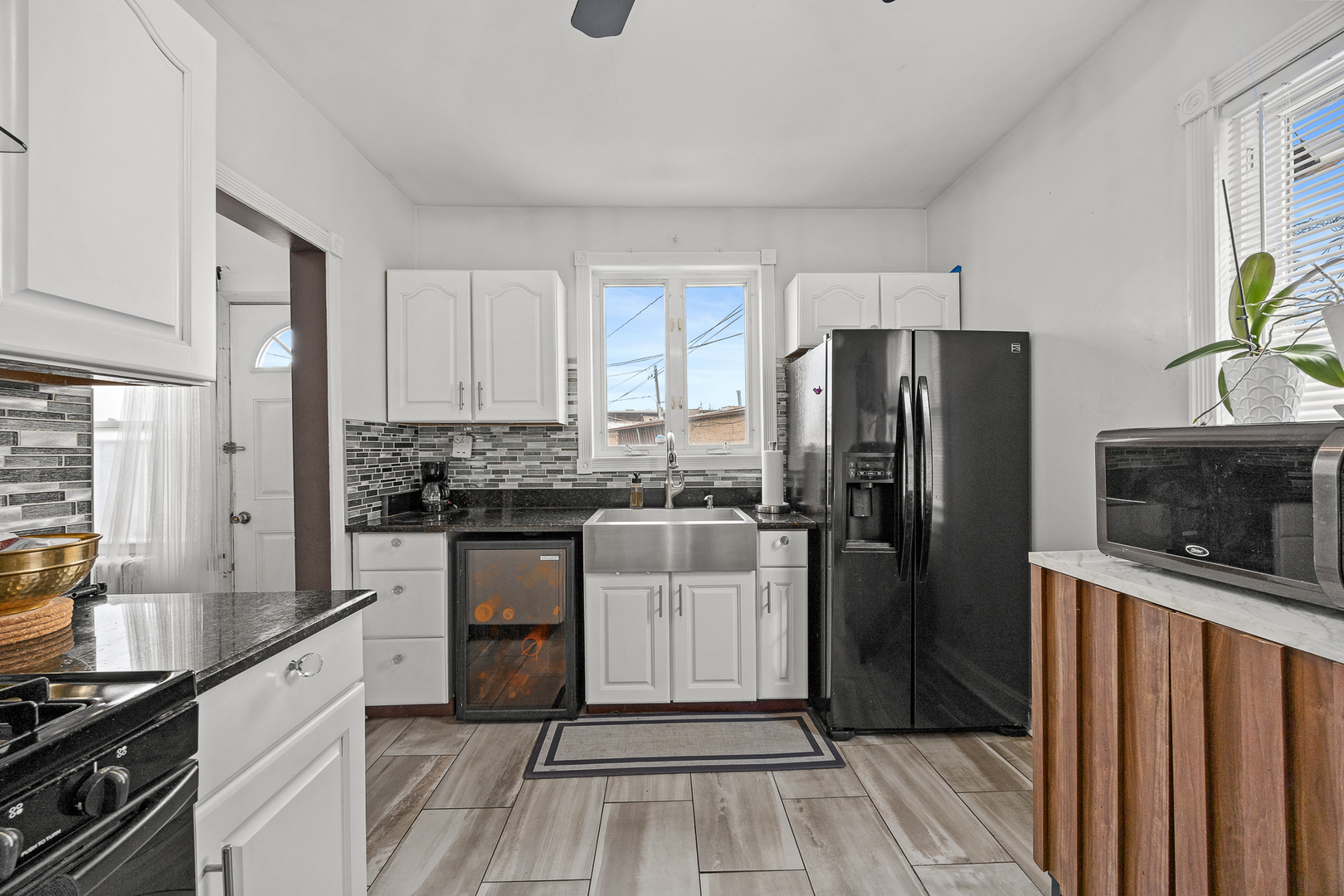 3611 Home Avenue Property Photo 9