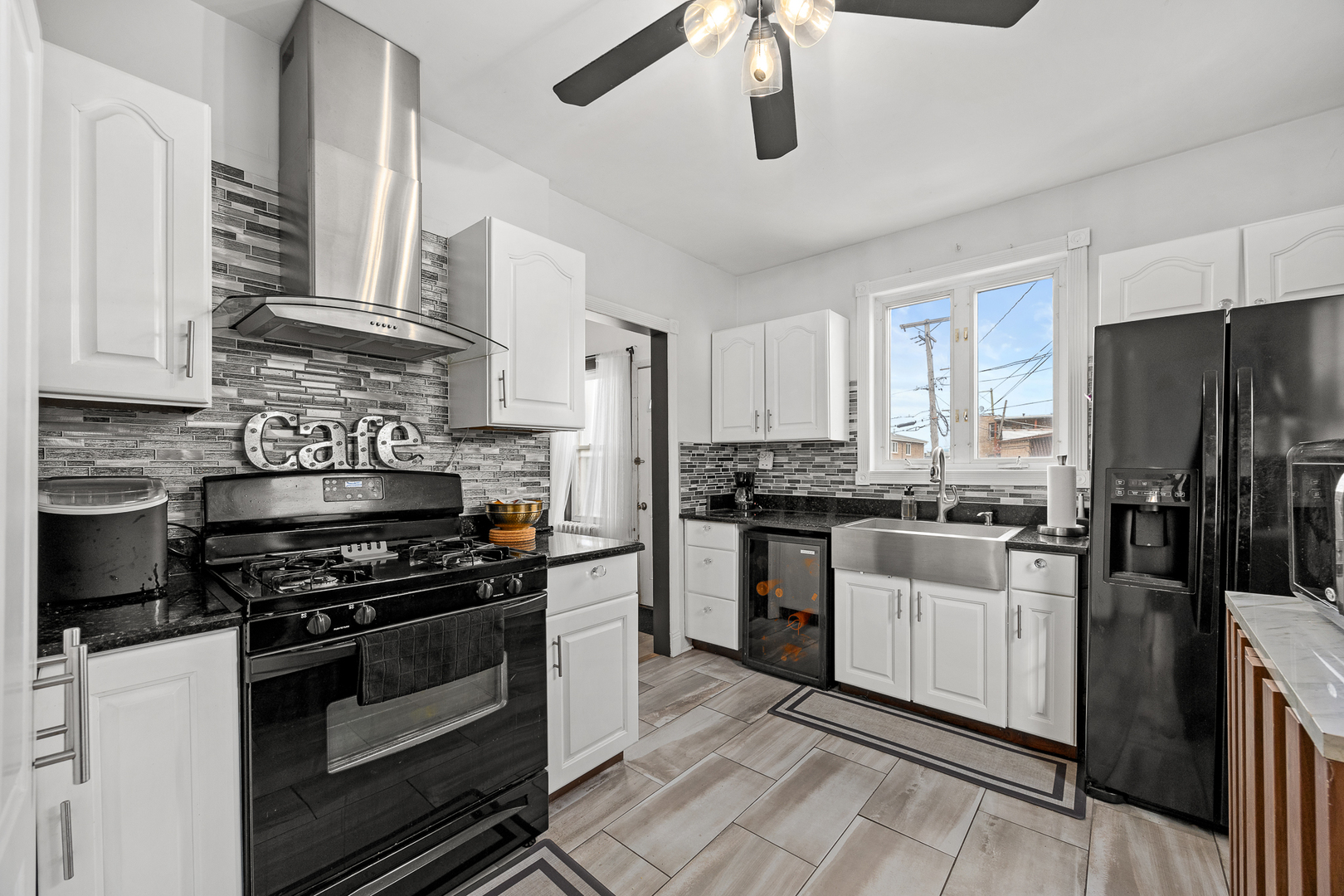 3611 Home Avenue Property Photo 10