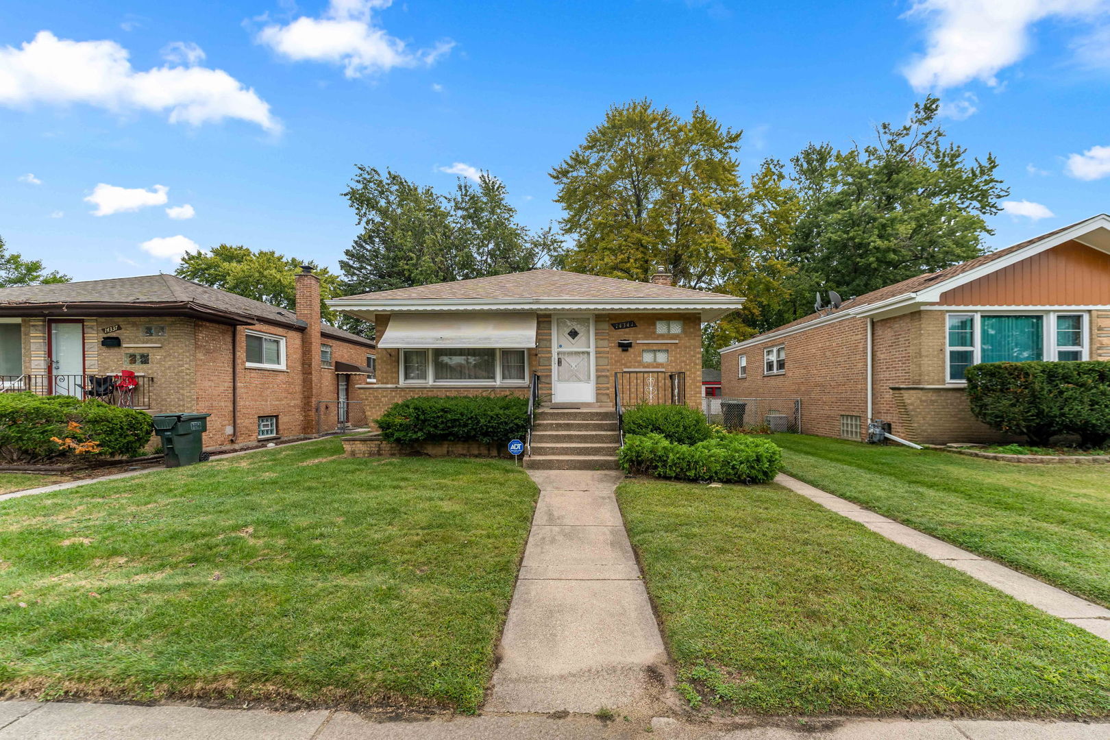14341 Kimbark Avenue Property Photo 1