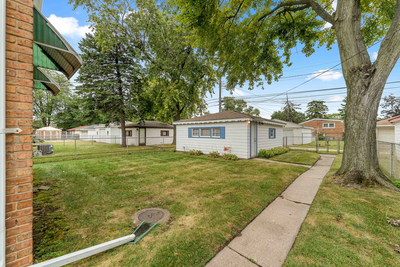 14341 Kimbark Avenue Property Photo 20