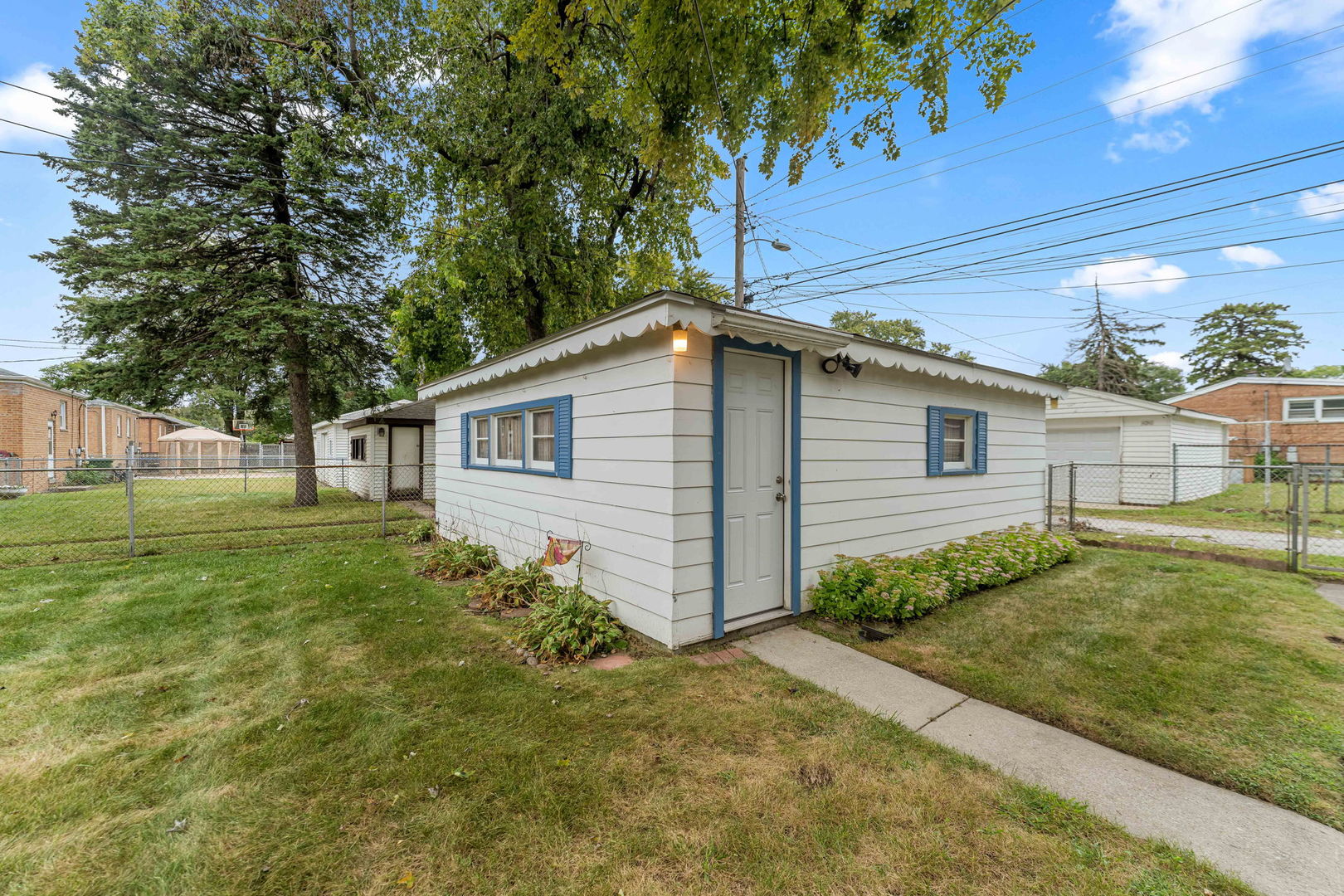 14341 Kimbark Avenue Property Photo 21