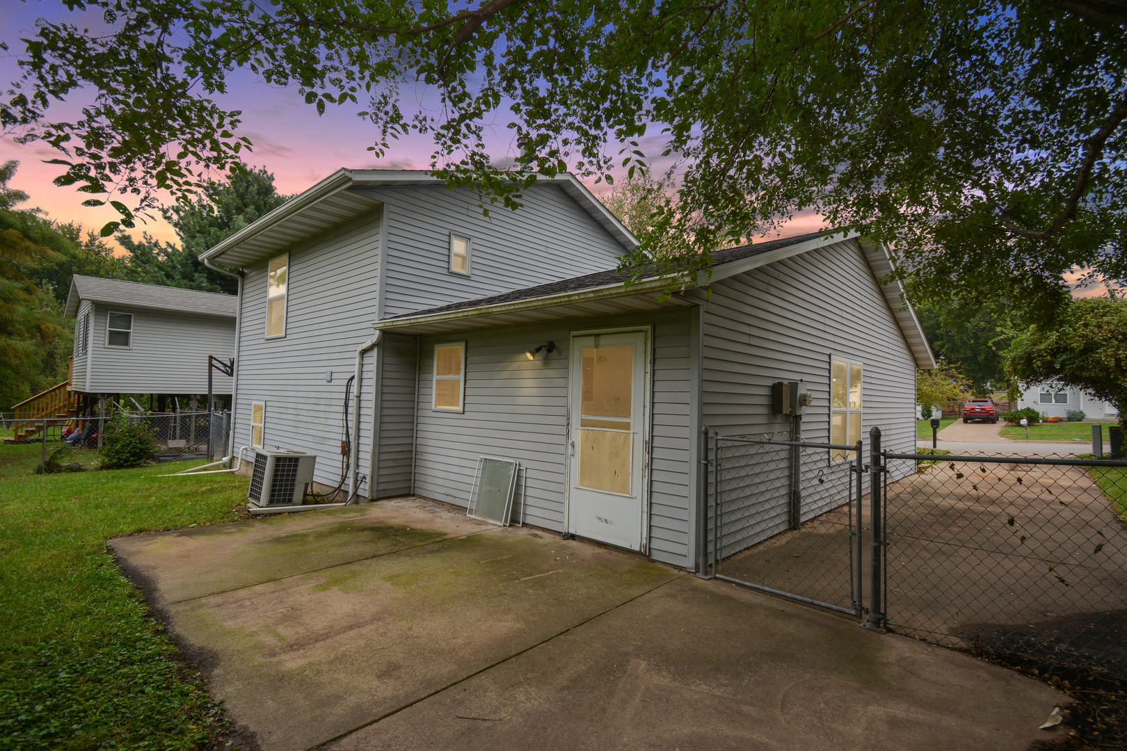 27 Partner Place Property Photo 4