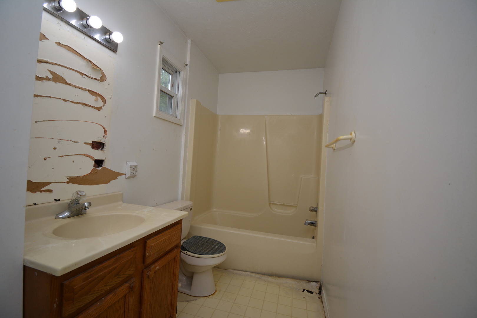 27 Partner Place Property Photo 20