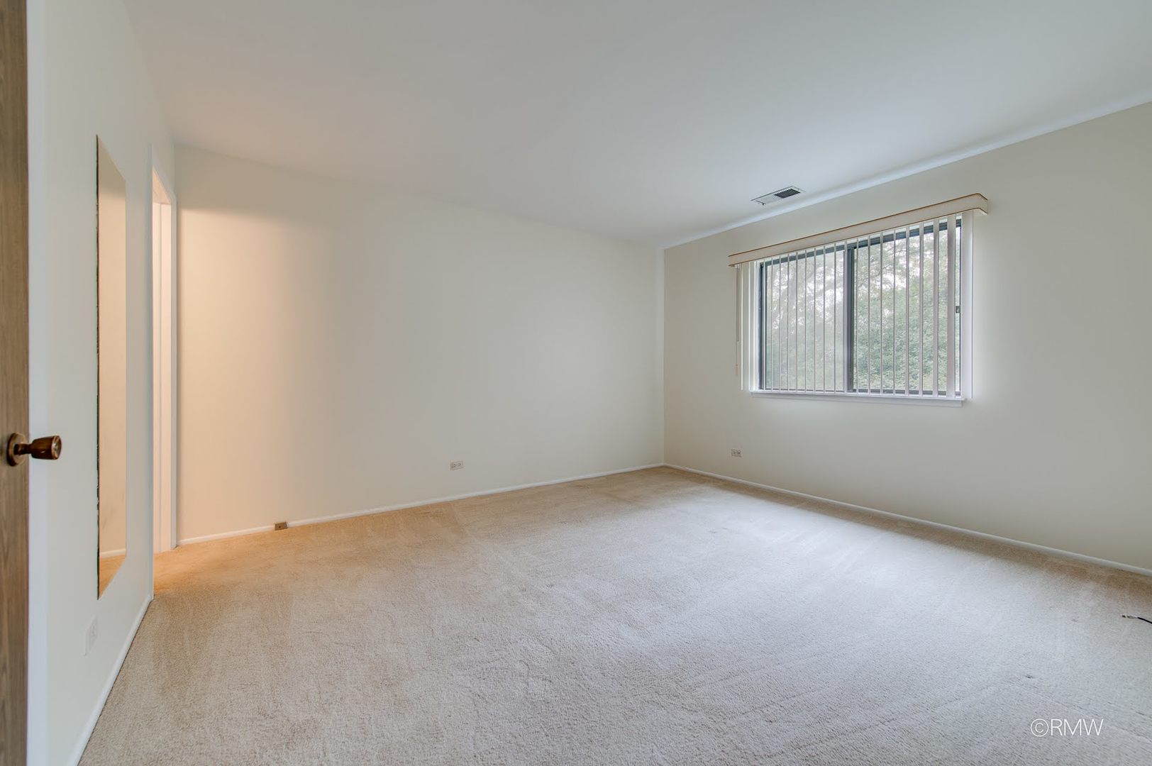 404 Sandalwood Lane A2 Property Photo 13