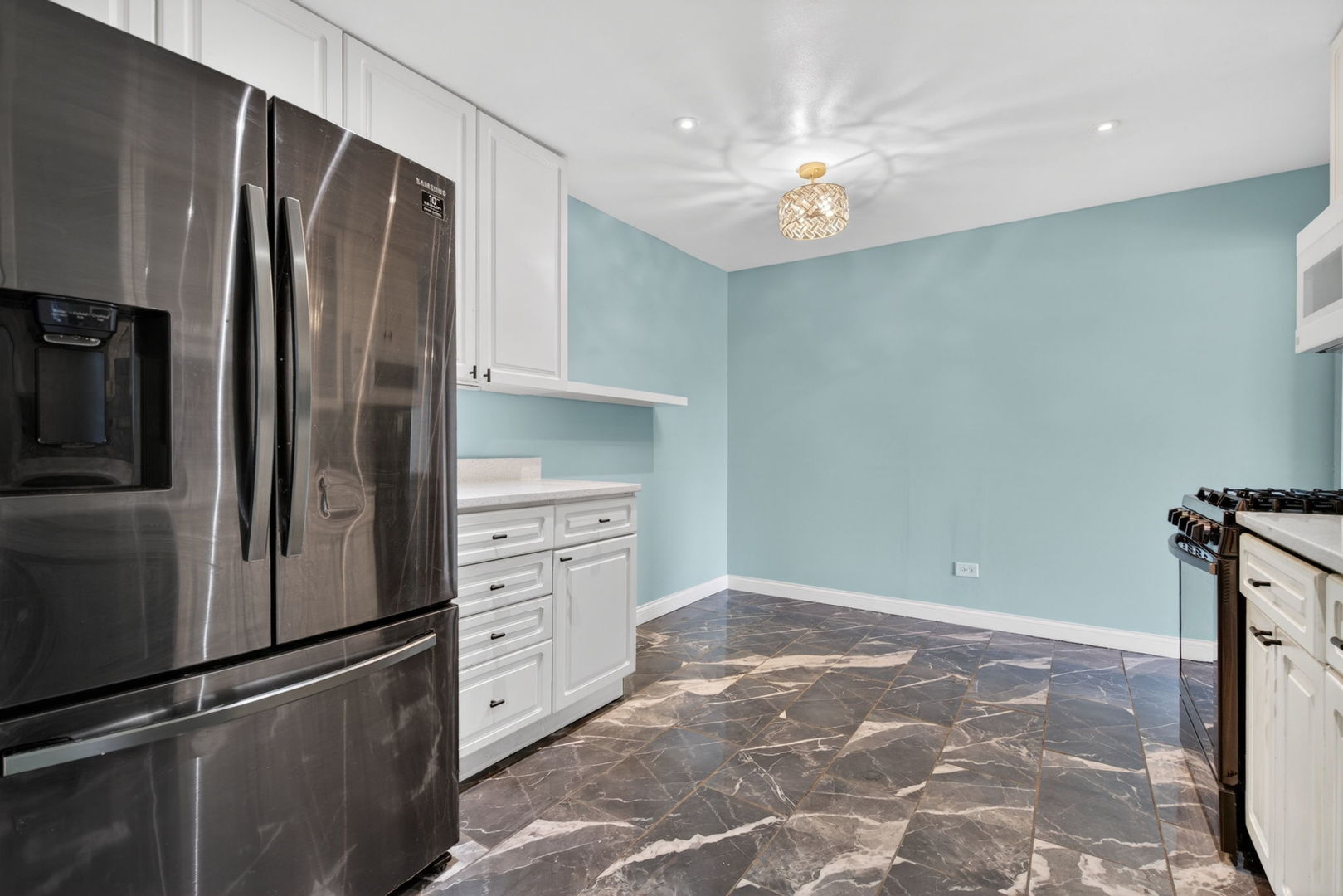 9540 Mayfield Avenue S307 Property Photo 11