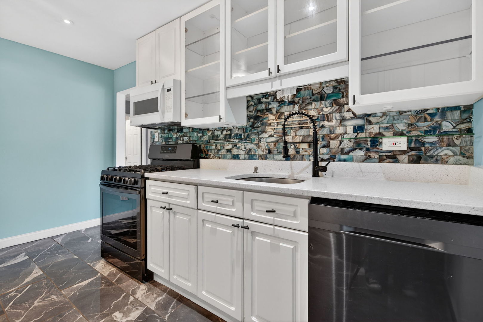 9540 Mayfield Avenue S307 Property Photo 12