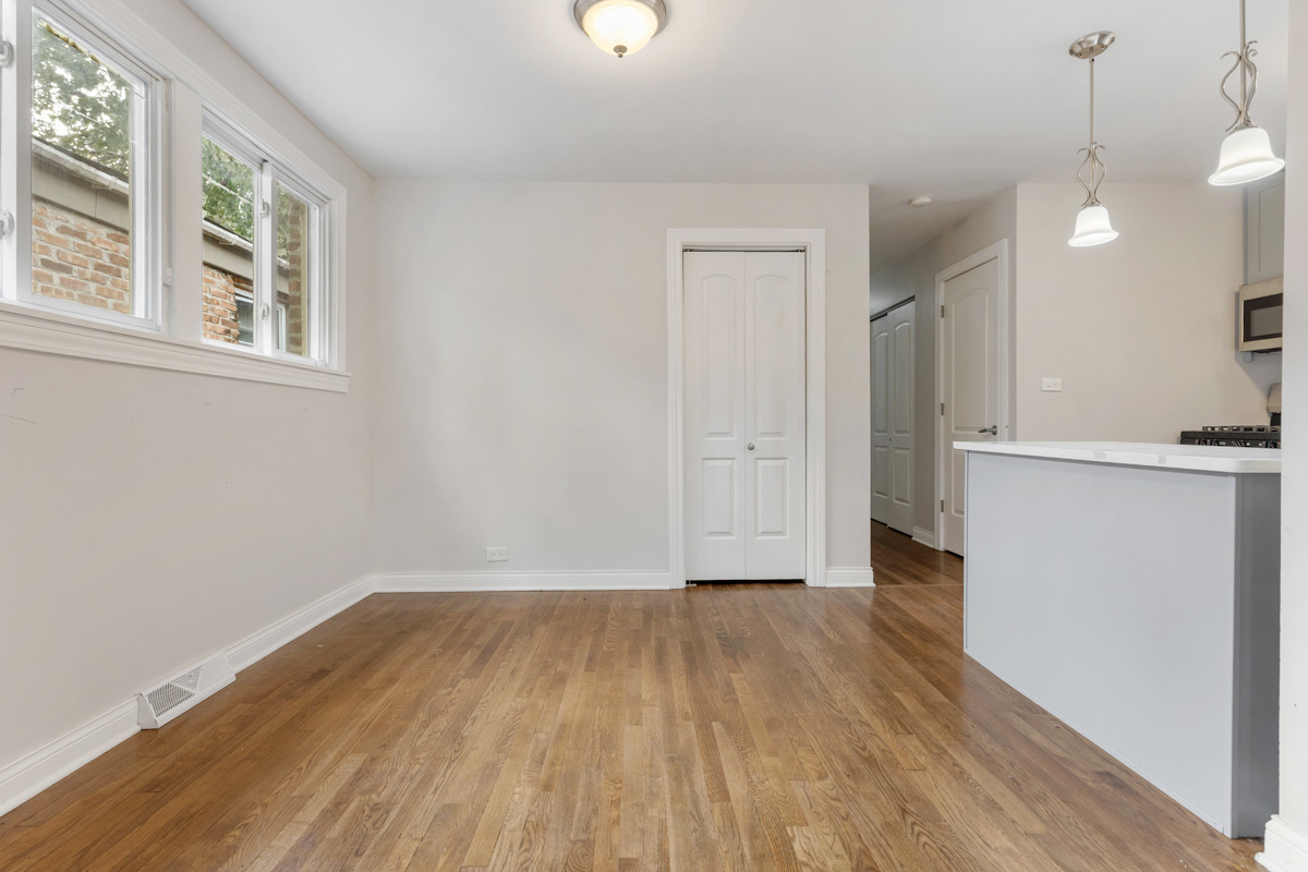 1115 W 110th Street Property Photo 6