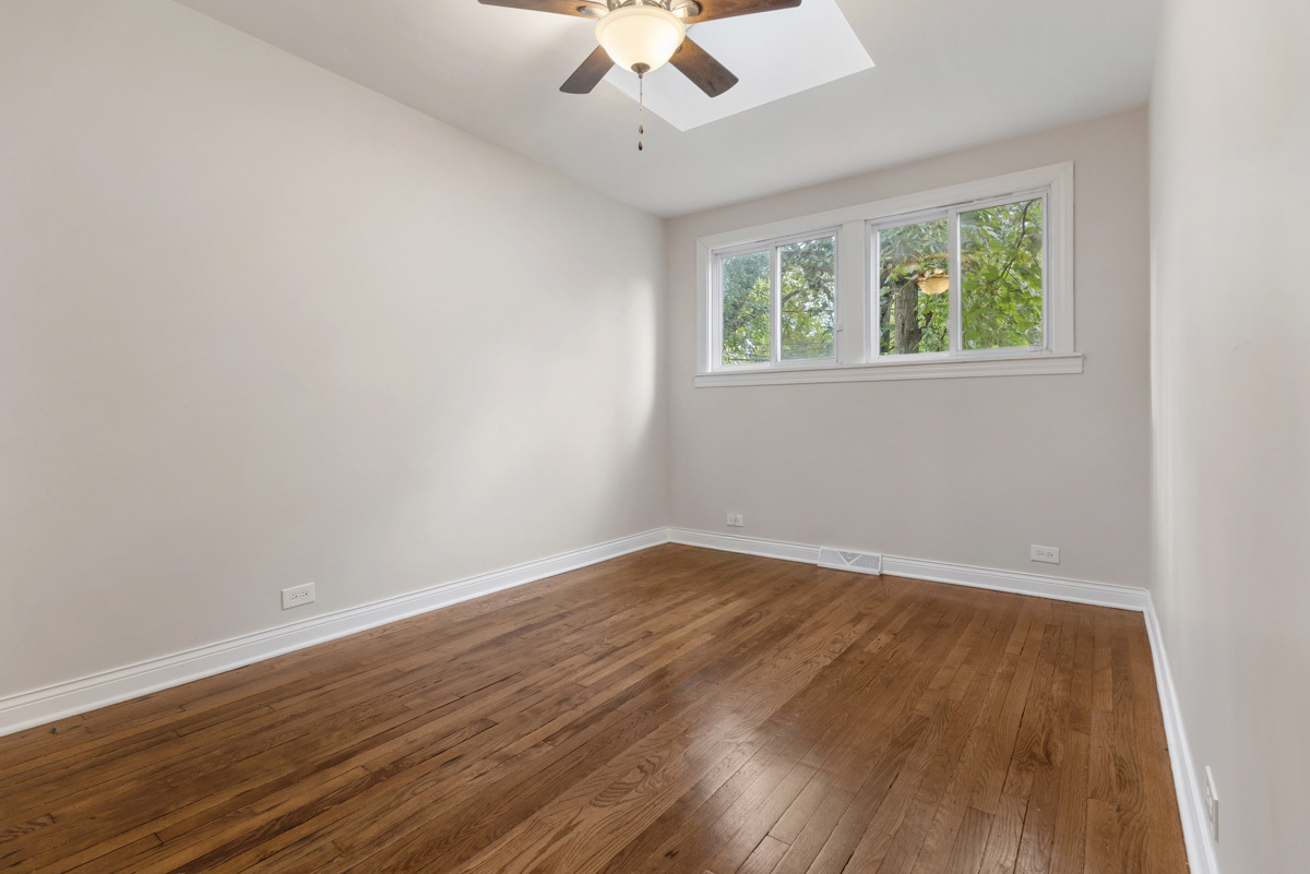 1115 W 110th Street Property Photo 13