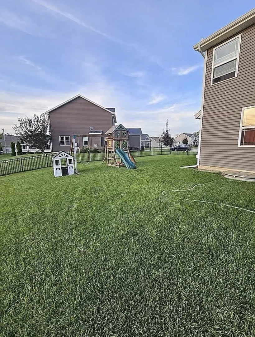 705 Red Bud Drive Property Photo 27