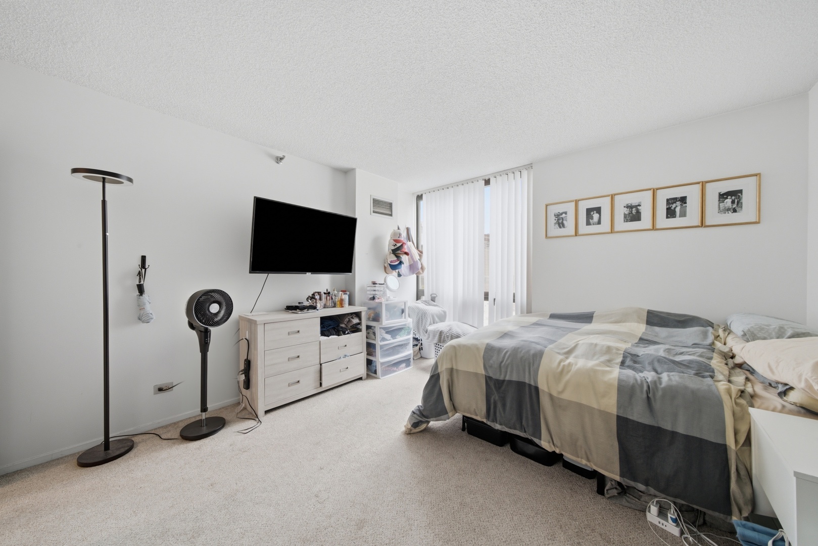 70 W Huron Street 502 Property Photo 10