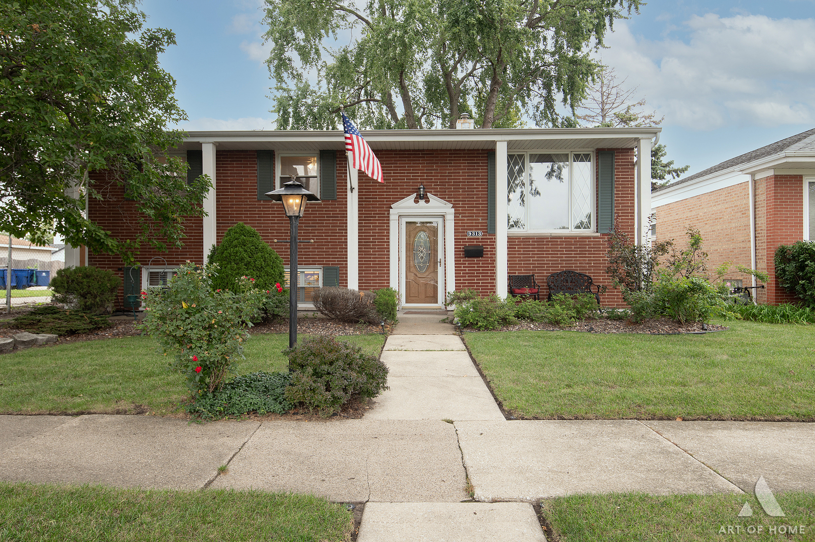 9313 Parkside Avenue Property Photo 1