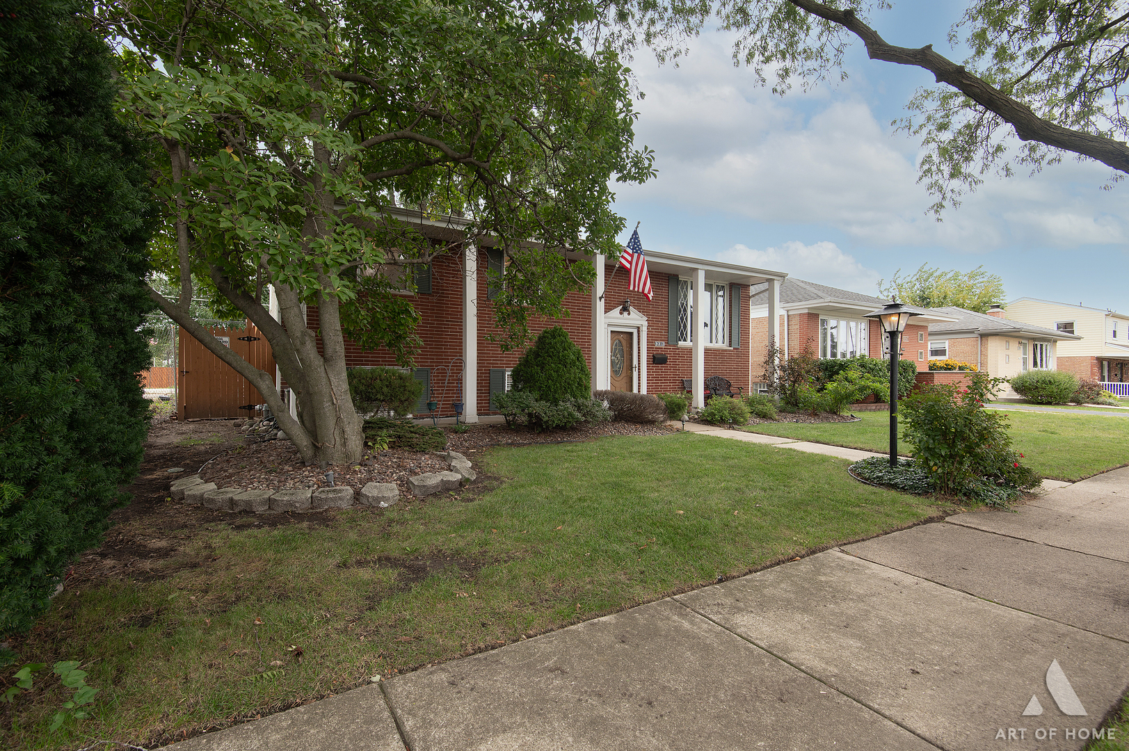 9313 Parkside Avenue Property Photo 2
