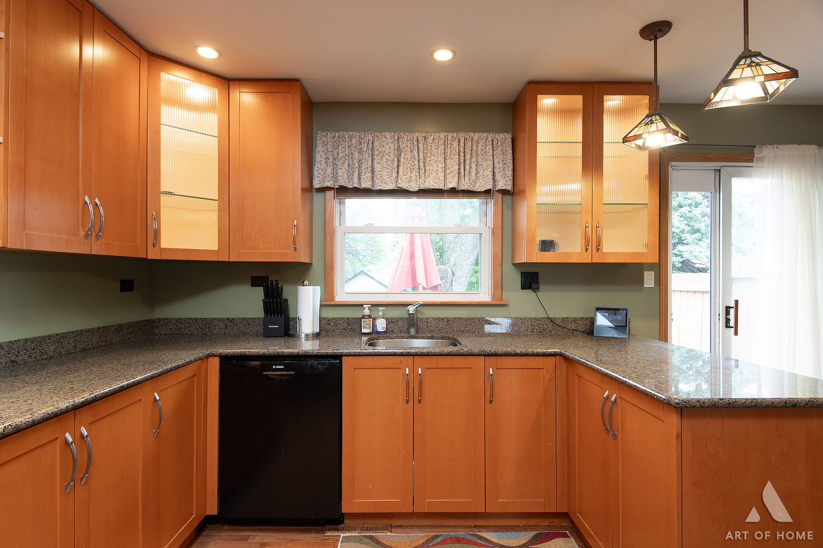 9313 Parkside Avenue Property Photo 13