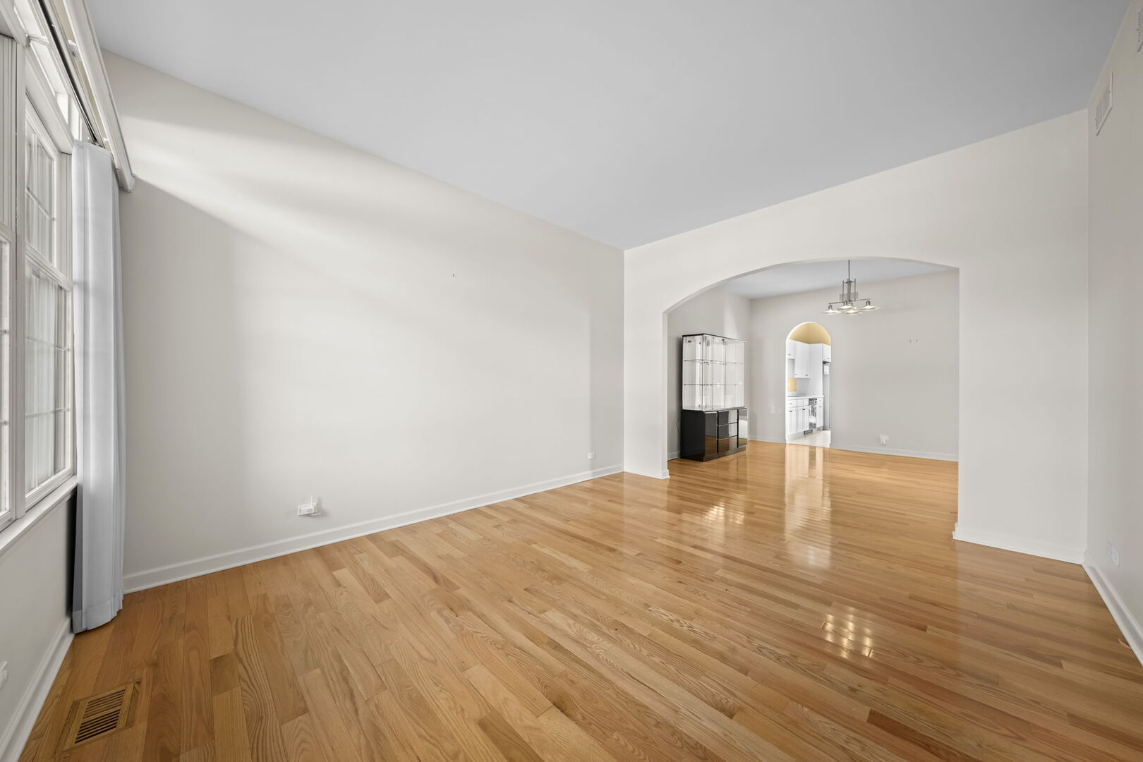 1296 S Falcon Drive Property Photo 10