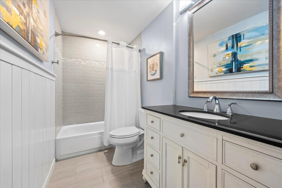 1230 Park Avenue 210 Property Photo 11