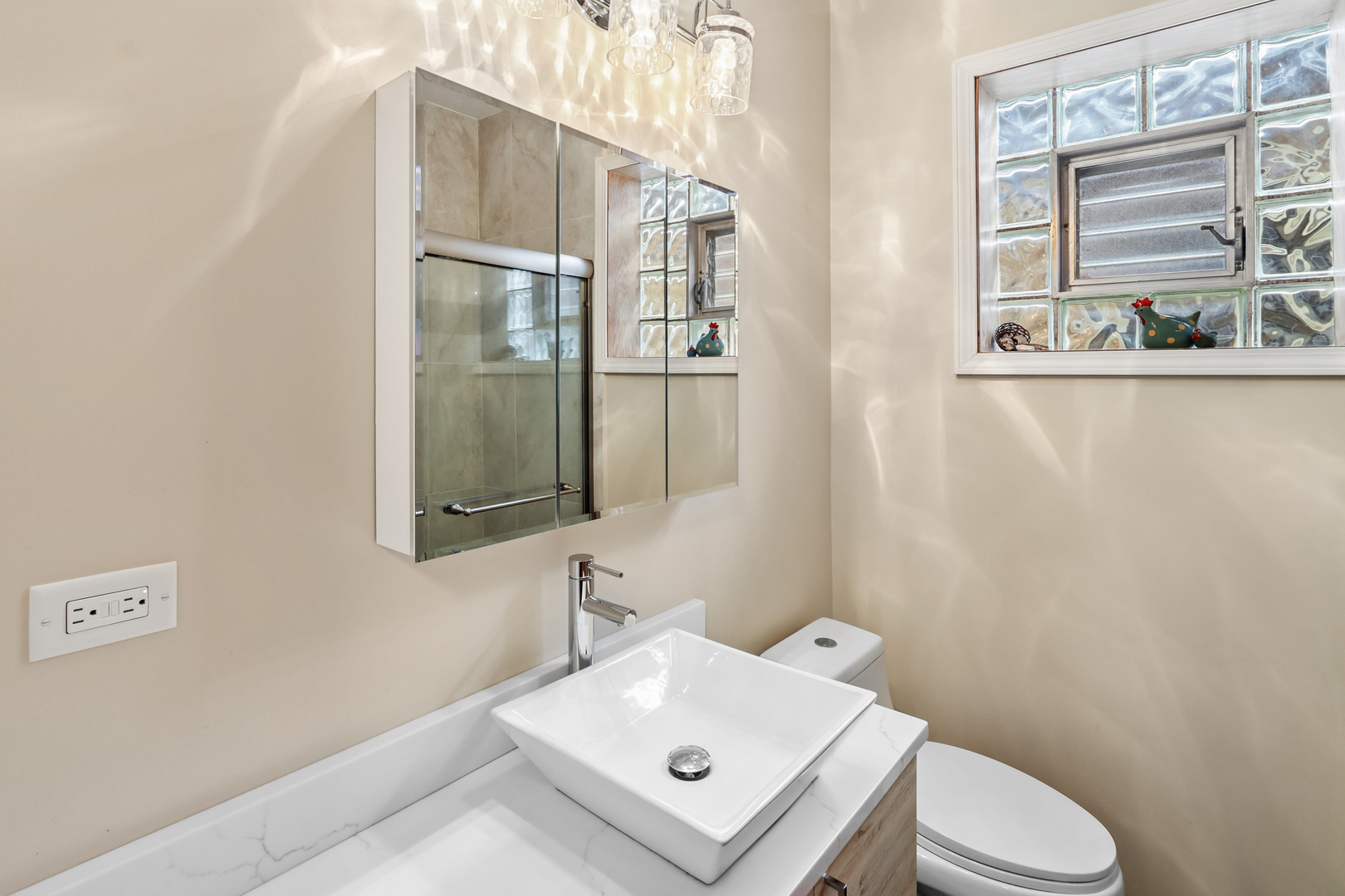 7815 W Westwood Drive Property Photo 11