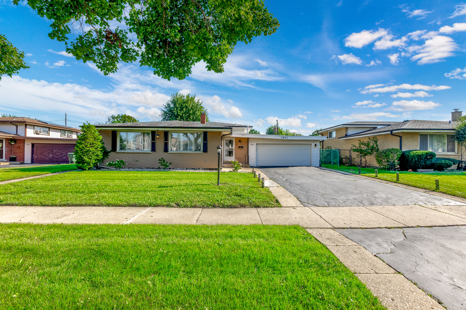 7851 W Church Street Property Photo 1