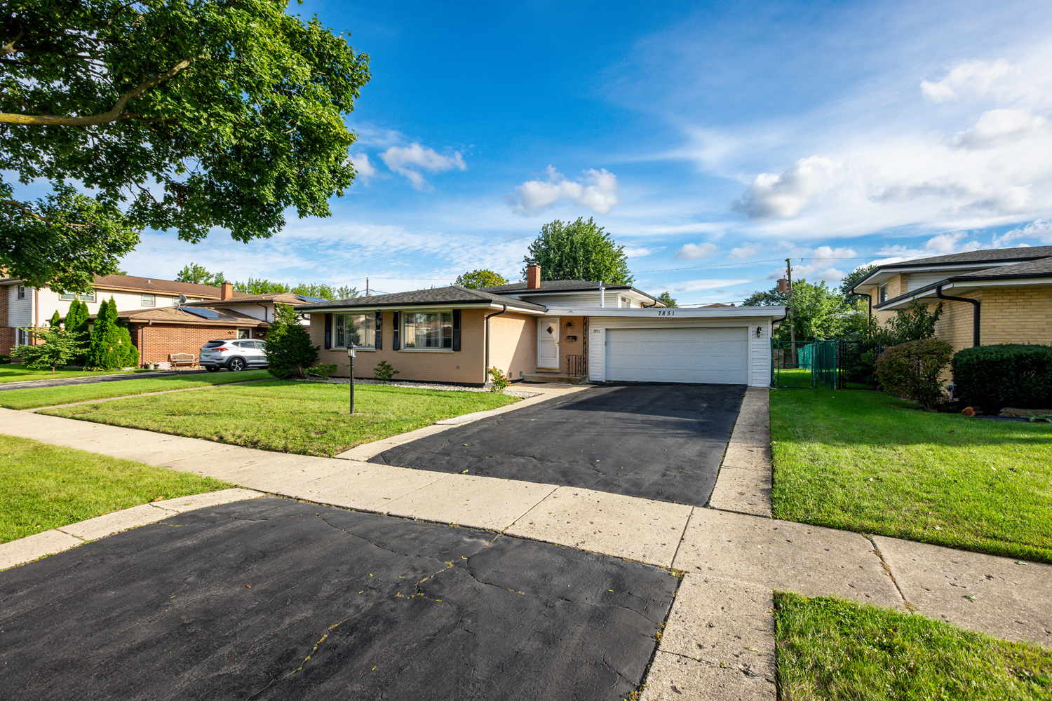7851 W Church Street Property Photo 2