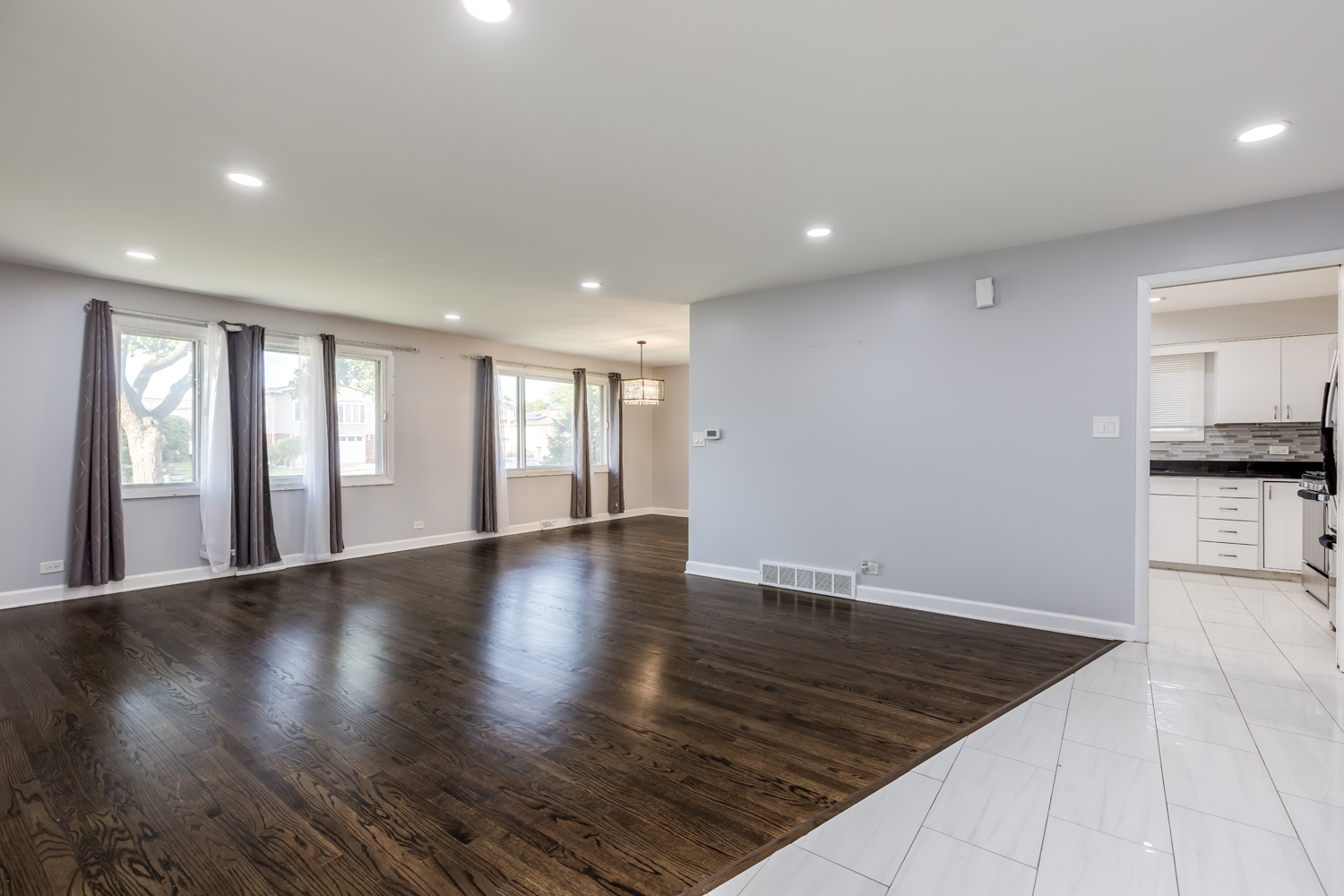 7851 W Church Street Property Photo 4