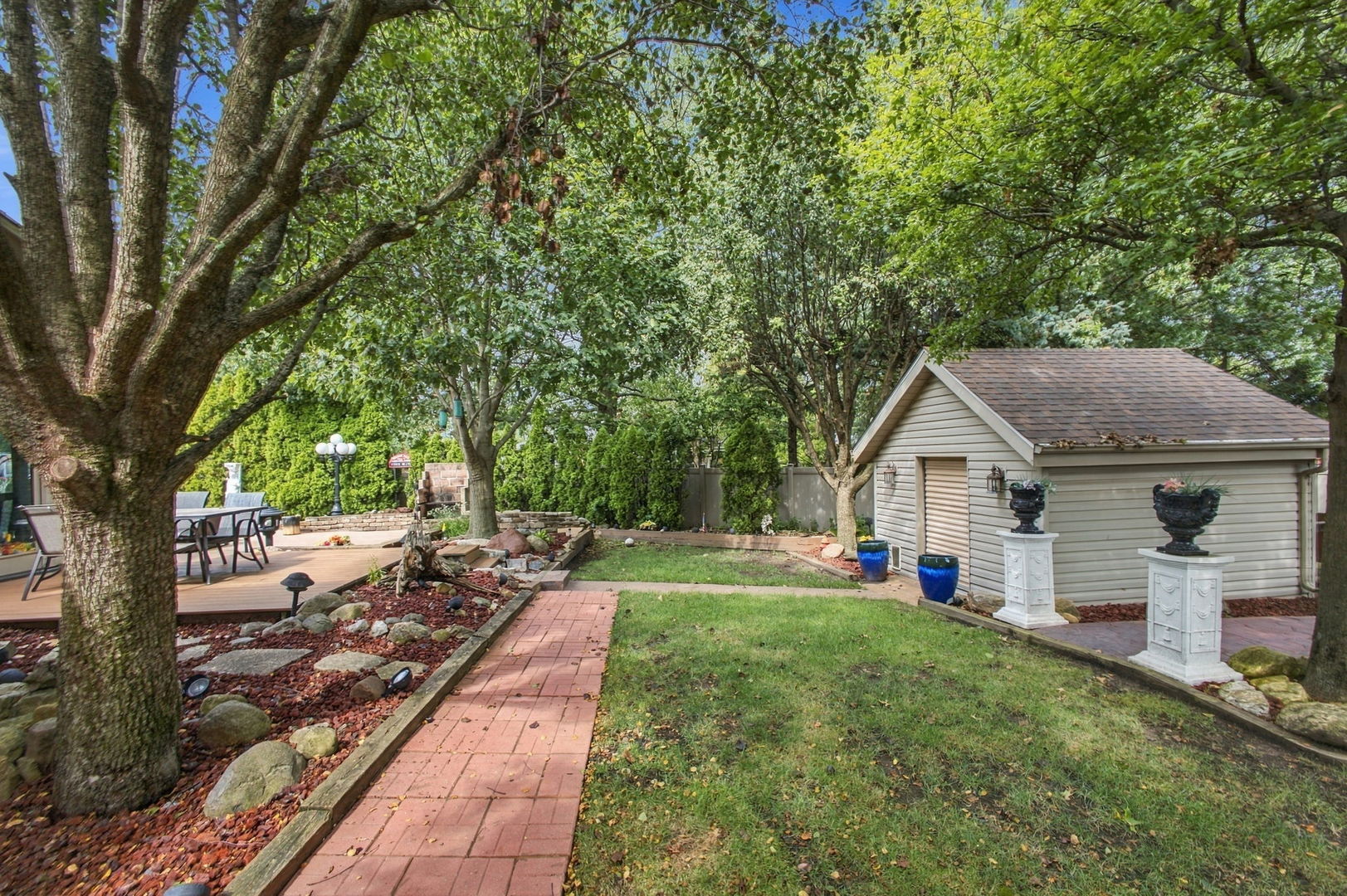 8040 Chippewa Trail Property Photo 37