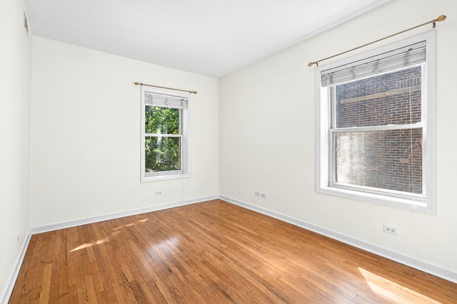 34 S 6th Avenue 2k Property Photo 5