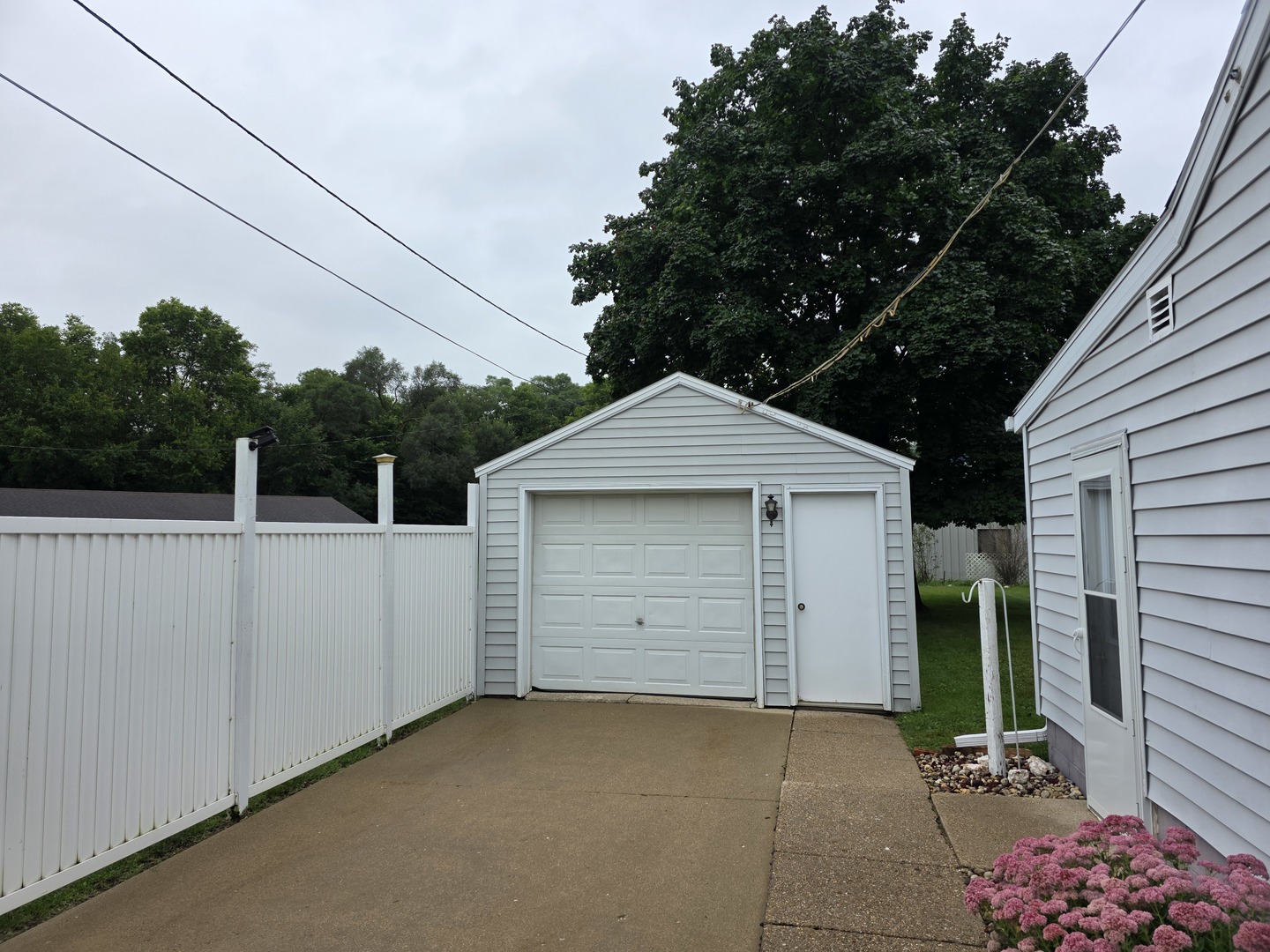 12765715 Property Photo 11