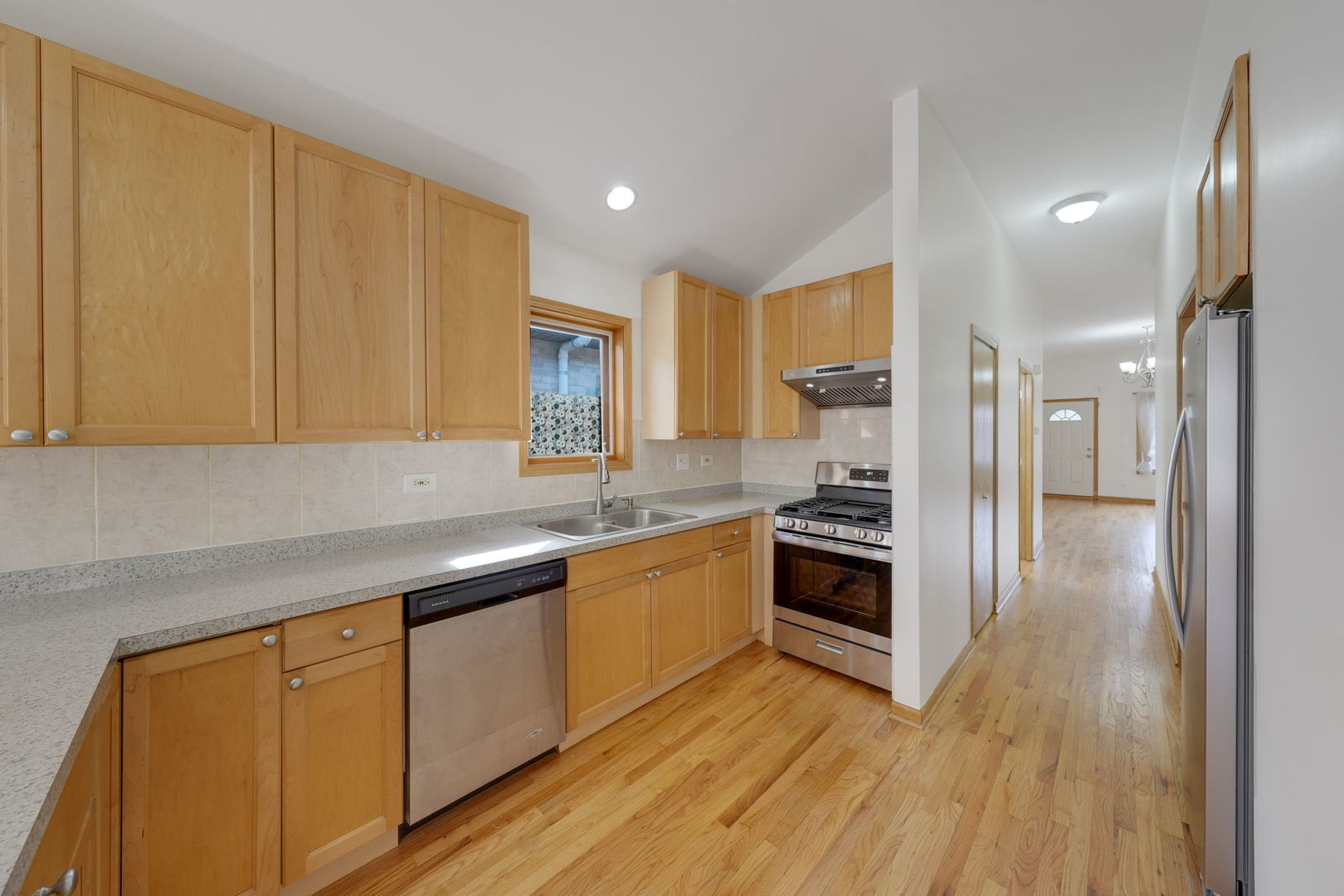 4177 S Emerald Avenue Property Photo 4