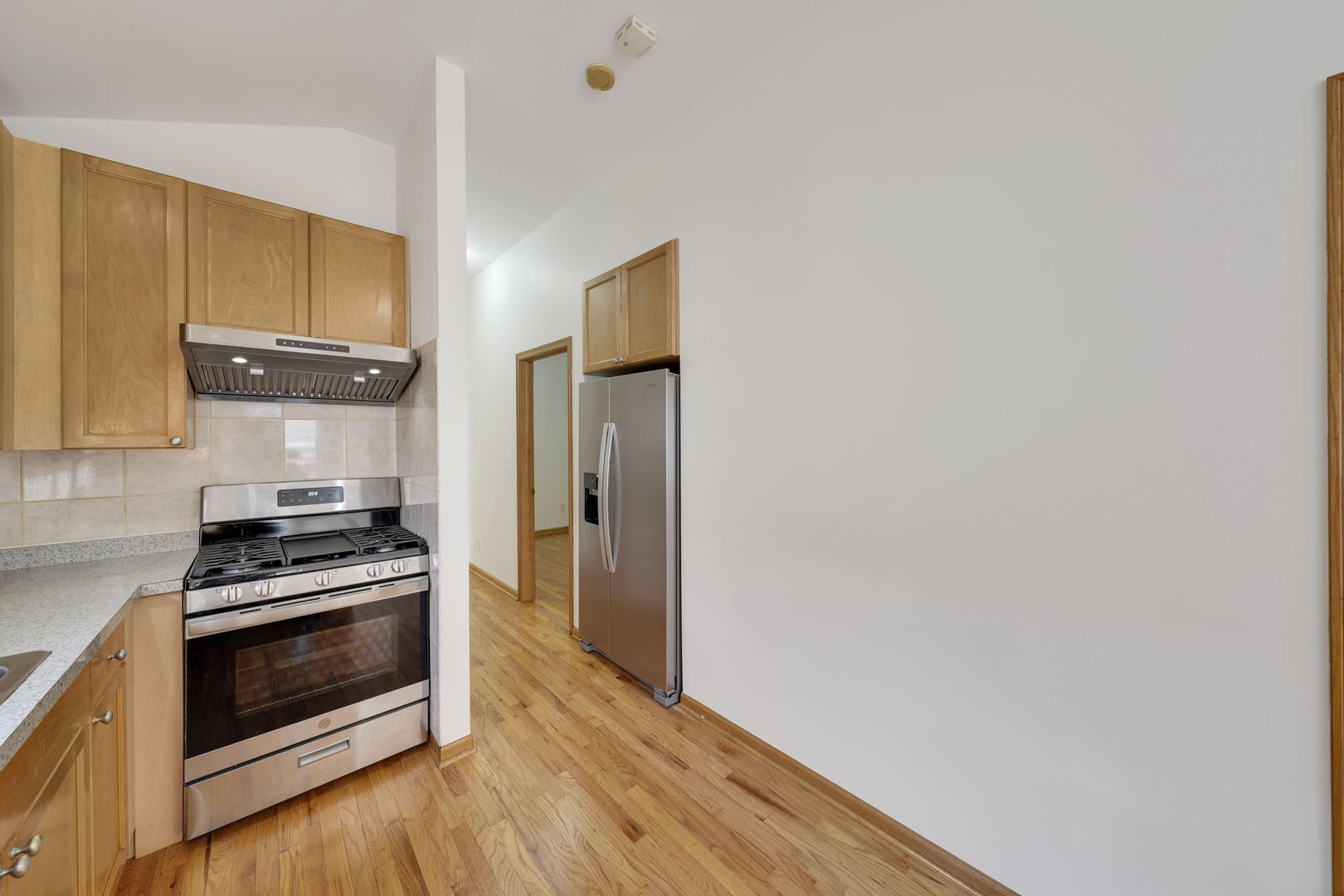 4177 S Emerald Avenue Property Photo 10