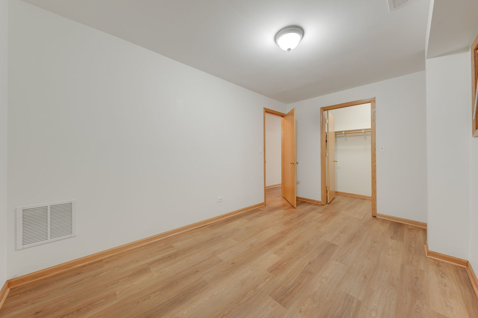 4177 S Emerald Avenue Property Photo 31
