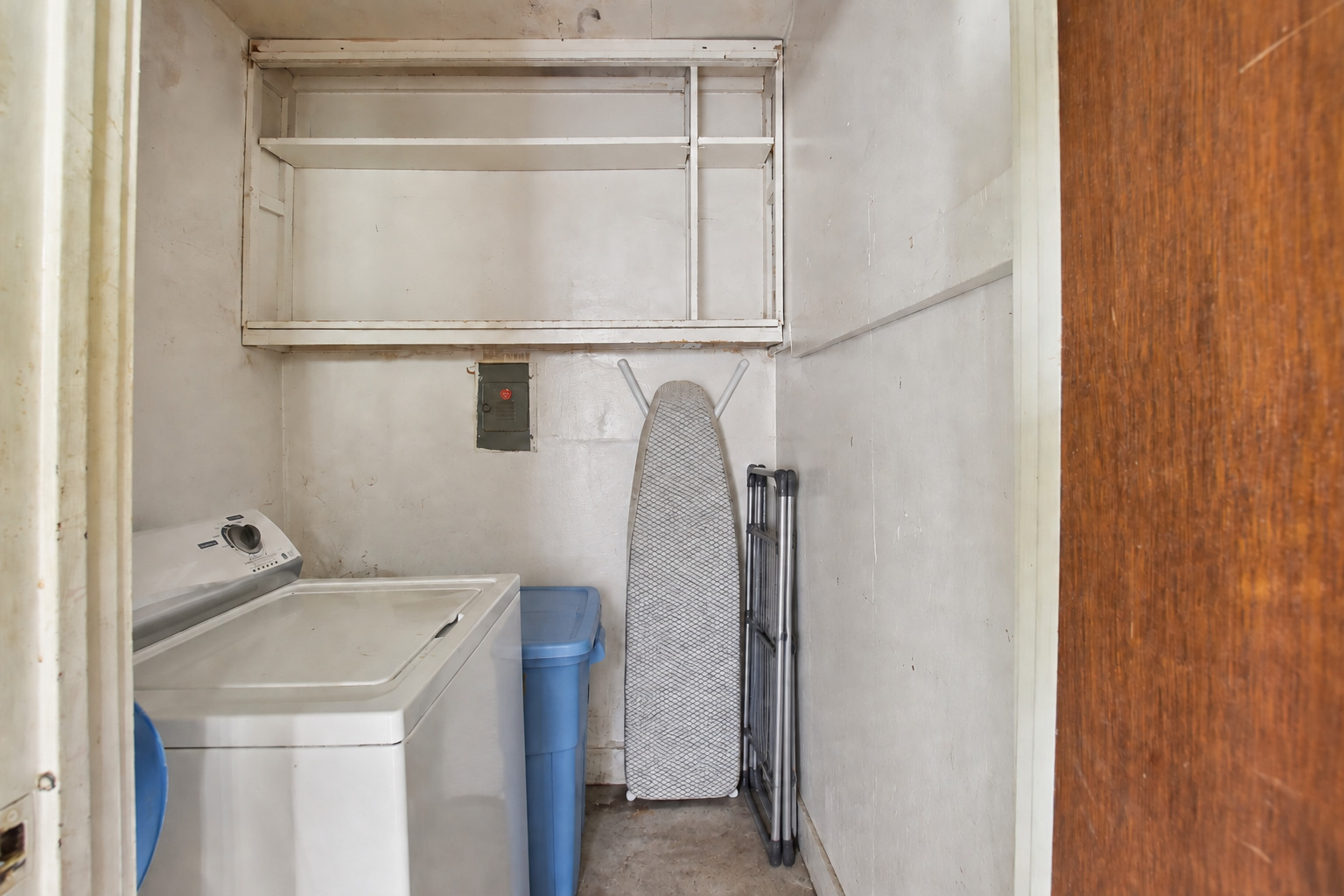 16028 Richmond Avenue Property Photo 7
