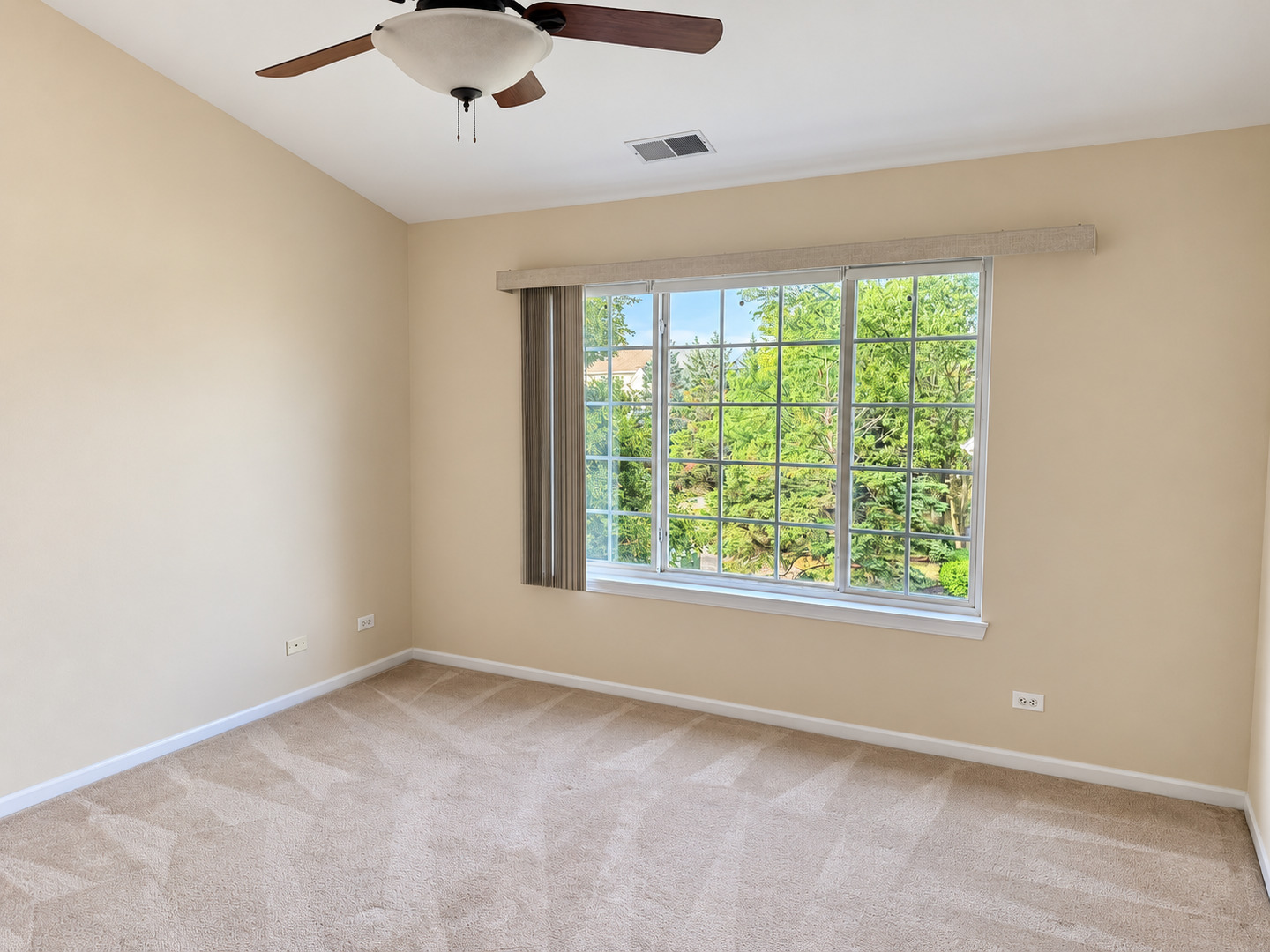 1802 Whirlaway Court Property Photo 8