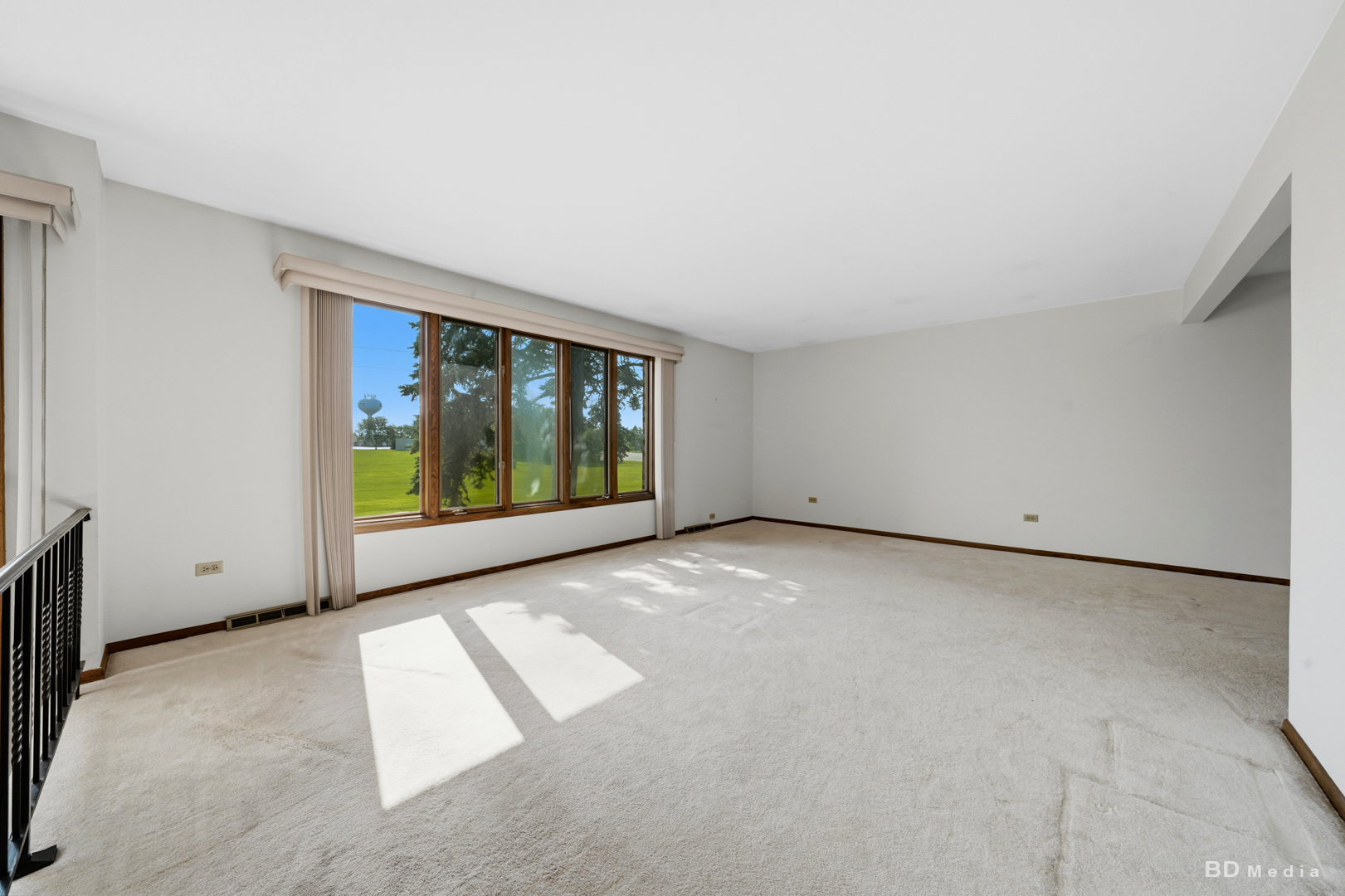 15417 Aster Street Property Photo 7
