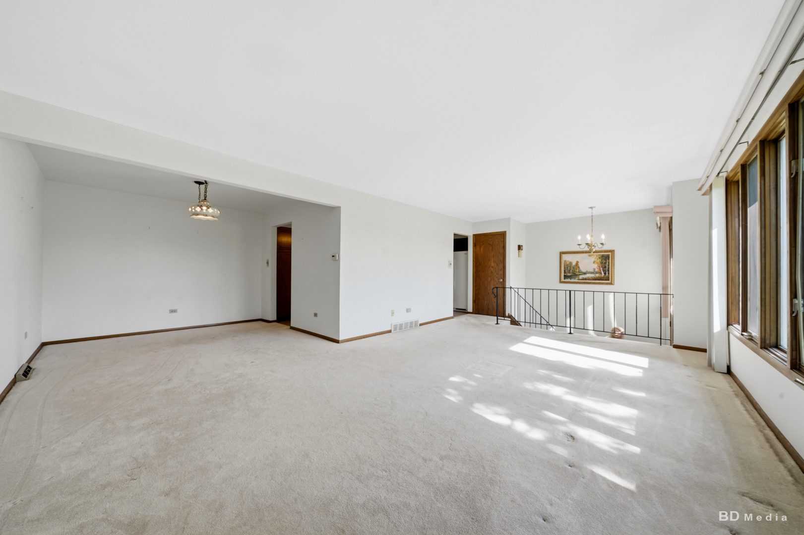 15417 Aster Street Property Photo 8