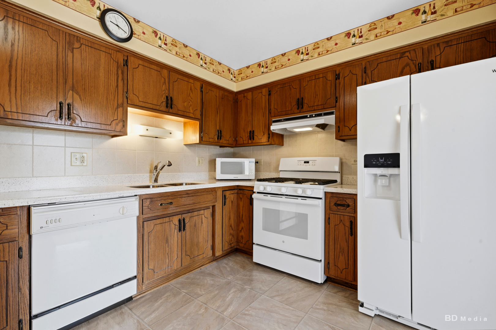 15417 Aster Street Property Photo 11