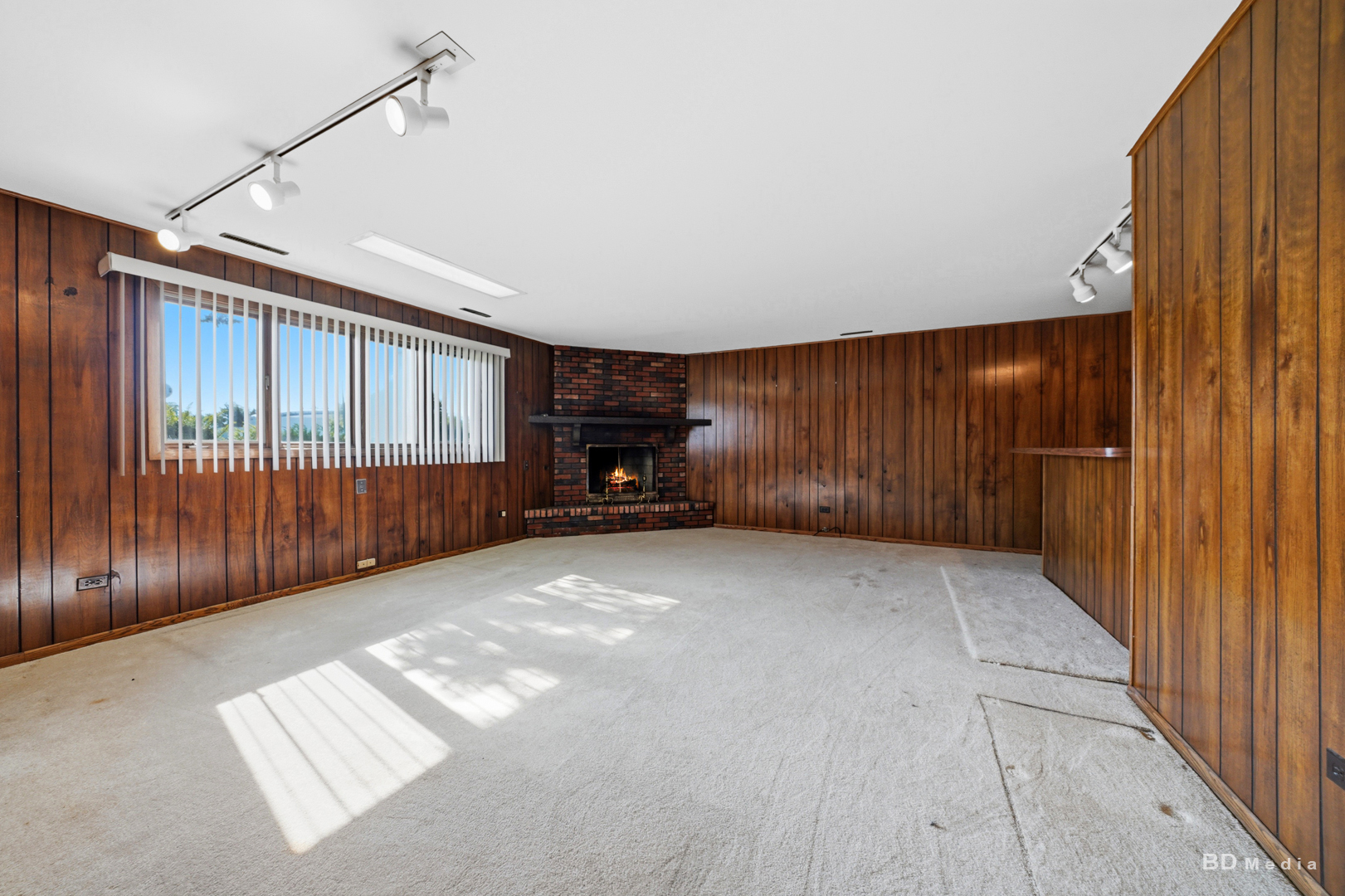 15417 Aster Street Property Photo 24
