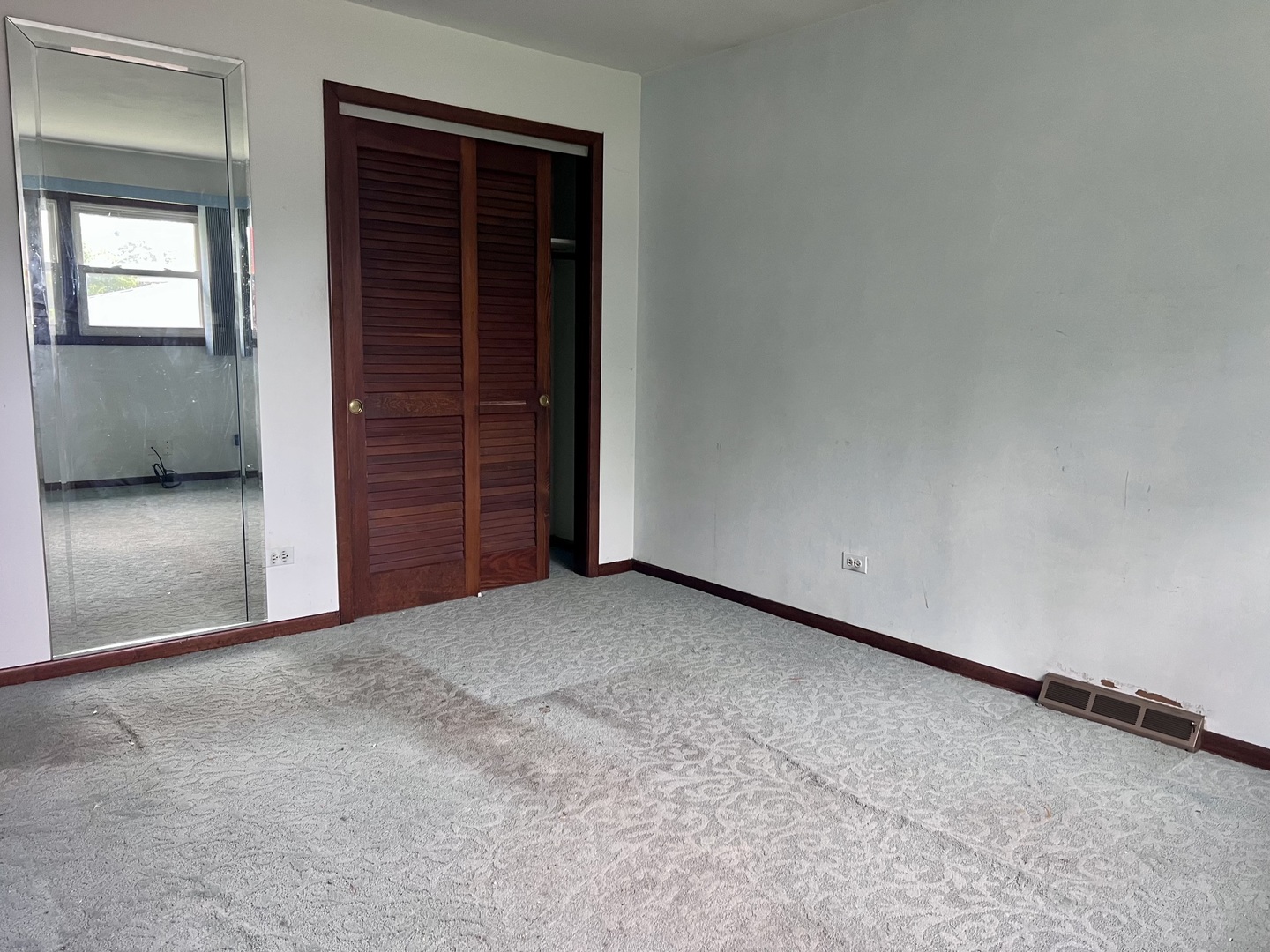 15035 Naughton Drive Property Photo 11