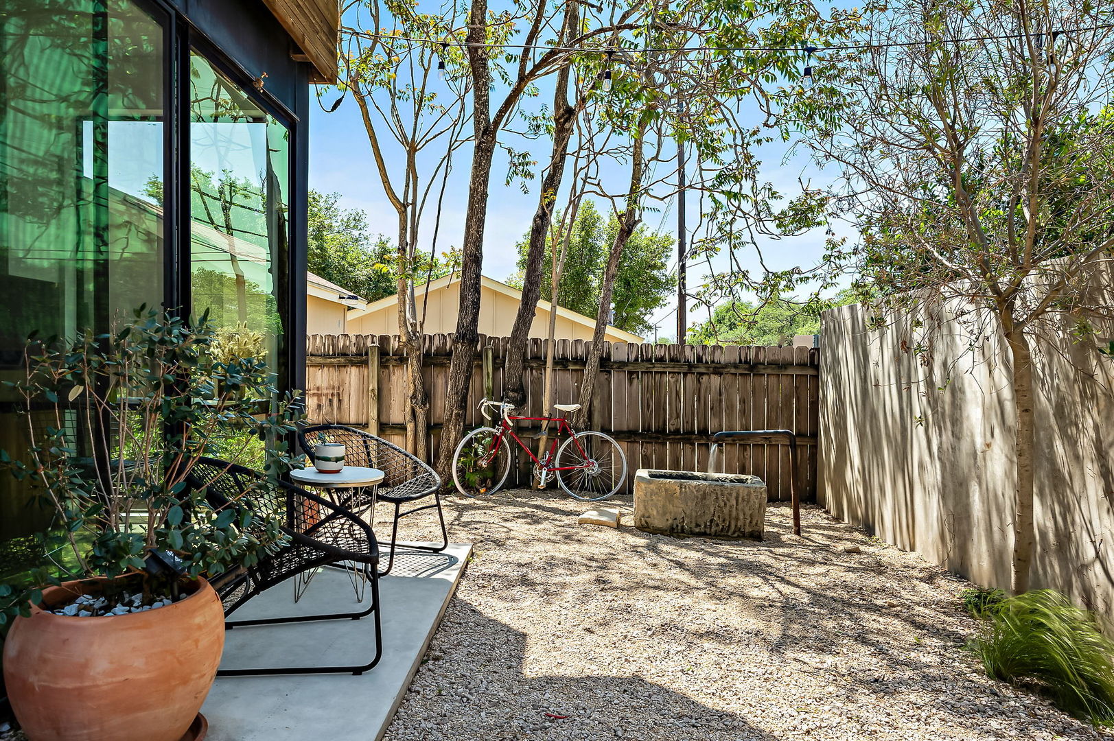 2201 Santa Rosa Street Property Photo 12