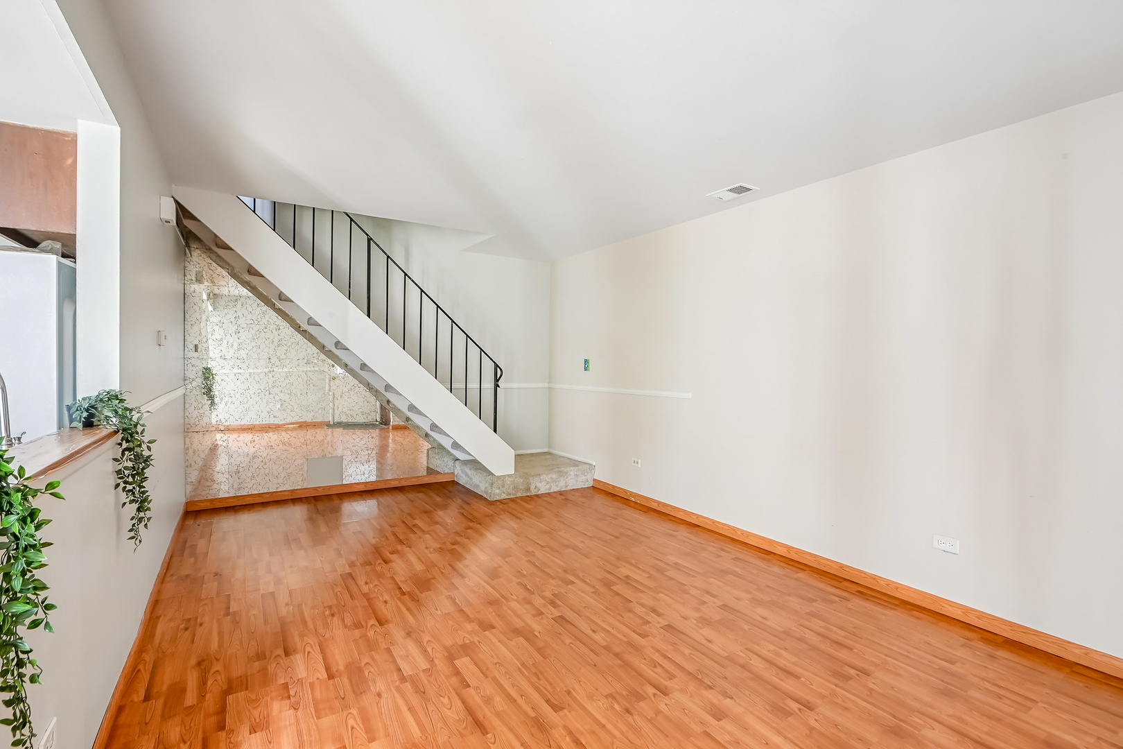1205 Quincy Court Property Photo 7